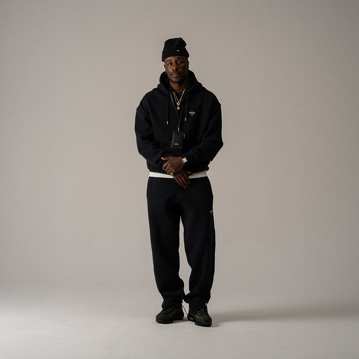 BLKVIS LOGO NY HOODY - BLACK