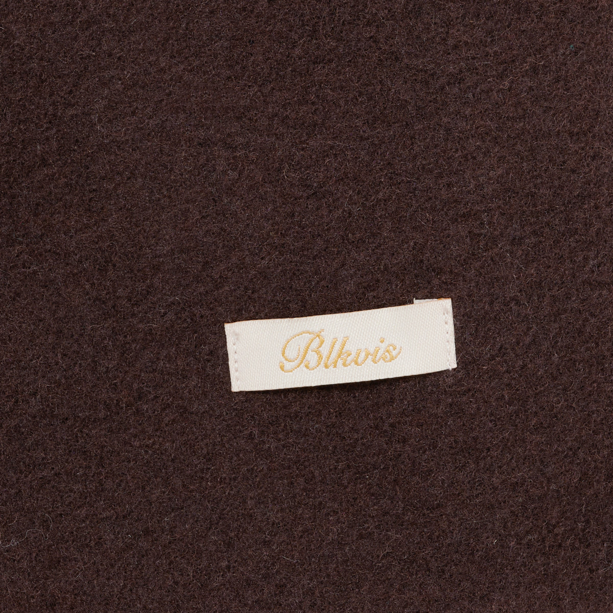 BLKVIS SCRIPT COAT - RAISIN