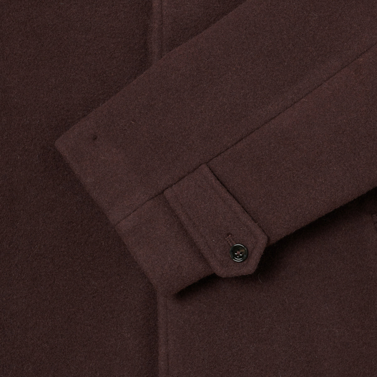 BLKVIS SCRIPT COAT - RAISIN