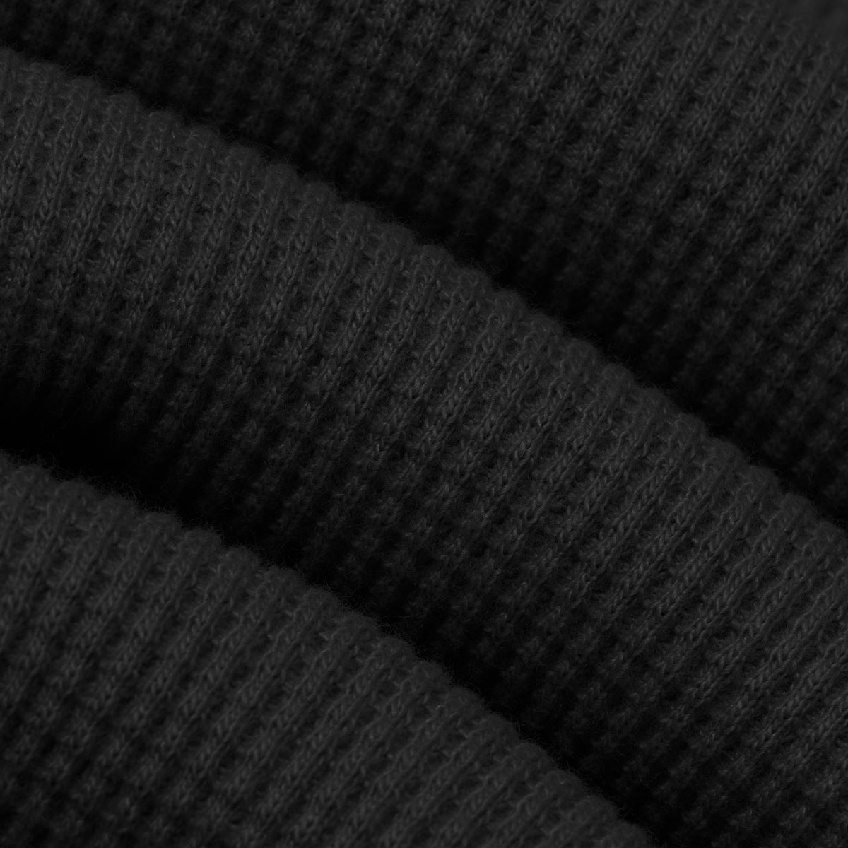 BLKVIS SCRIPT WAFFLE LONGSLEEVE - BLACK