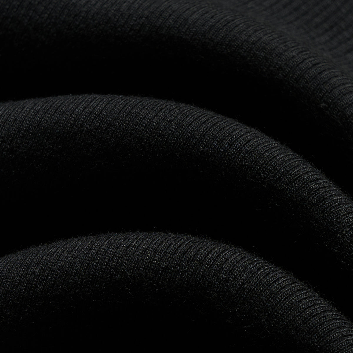 SCIRPT FITTED TEE - BLACK
