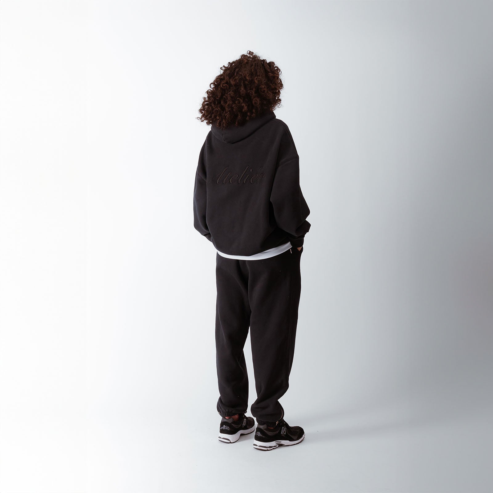 ATELIÉR ZIP HOODY - BLACK