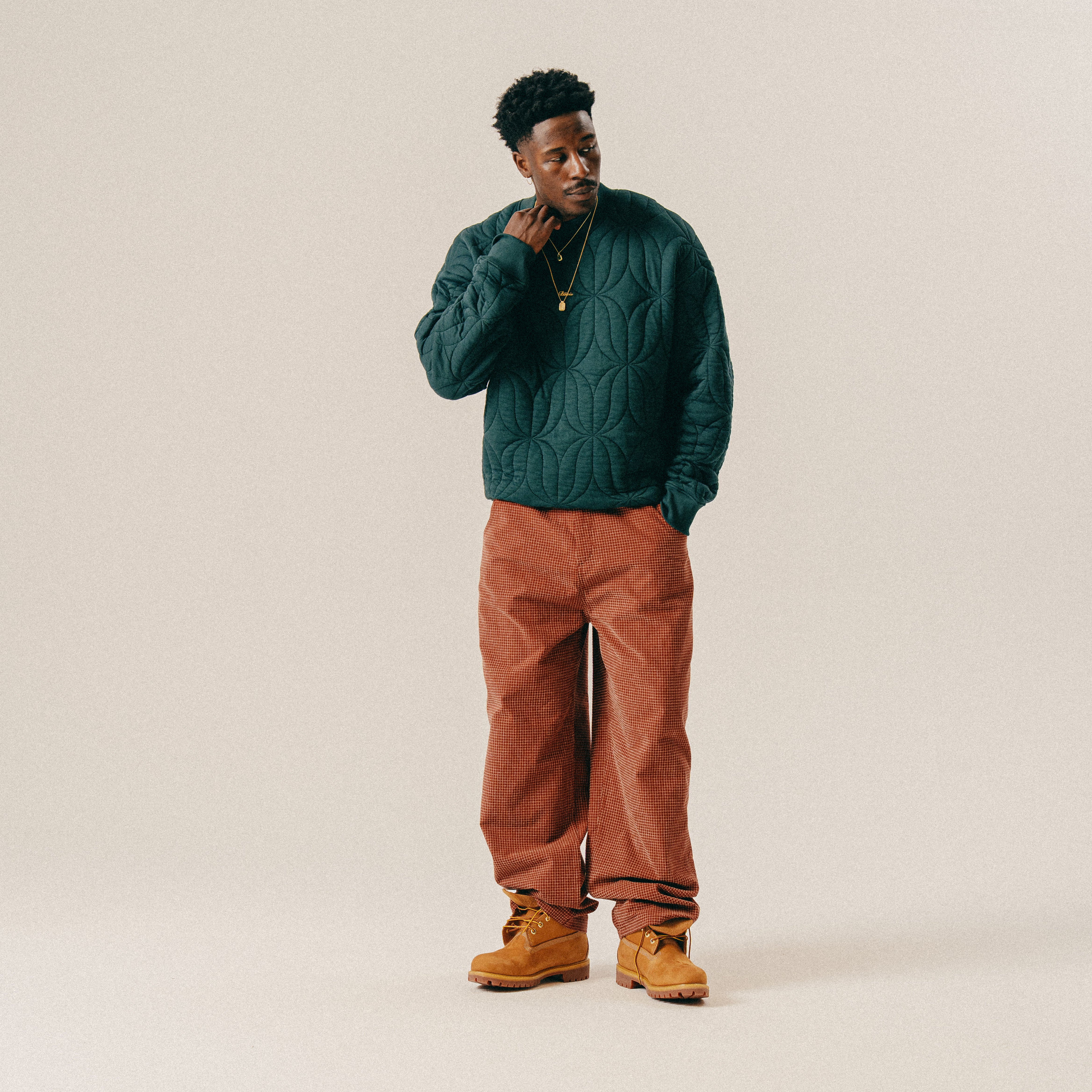 BLKVIS SCRIPT QUILTED CREWNECK - DARKEST SPRUCE