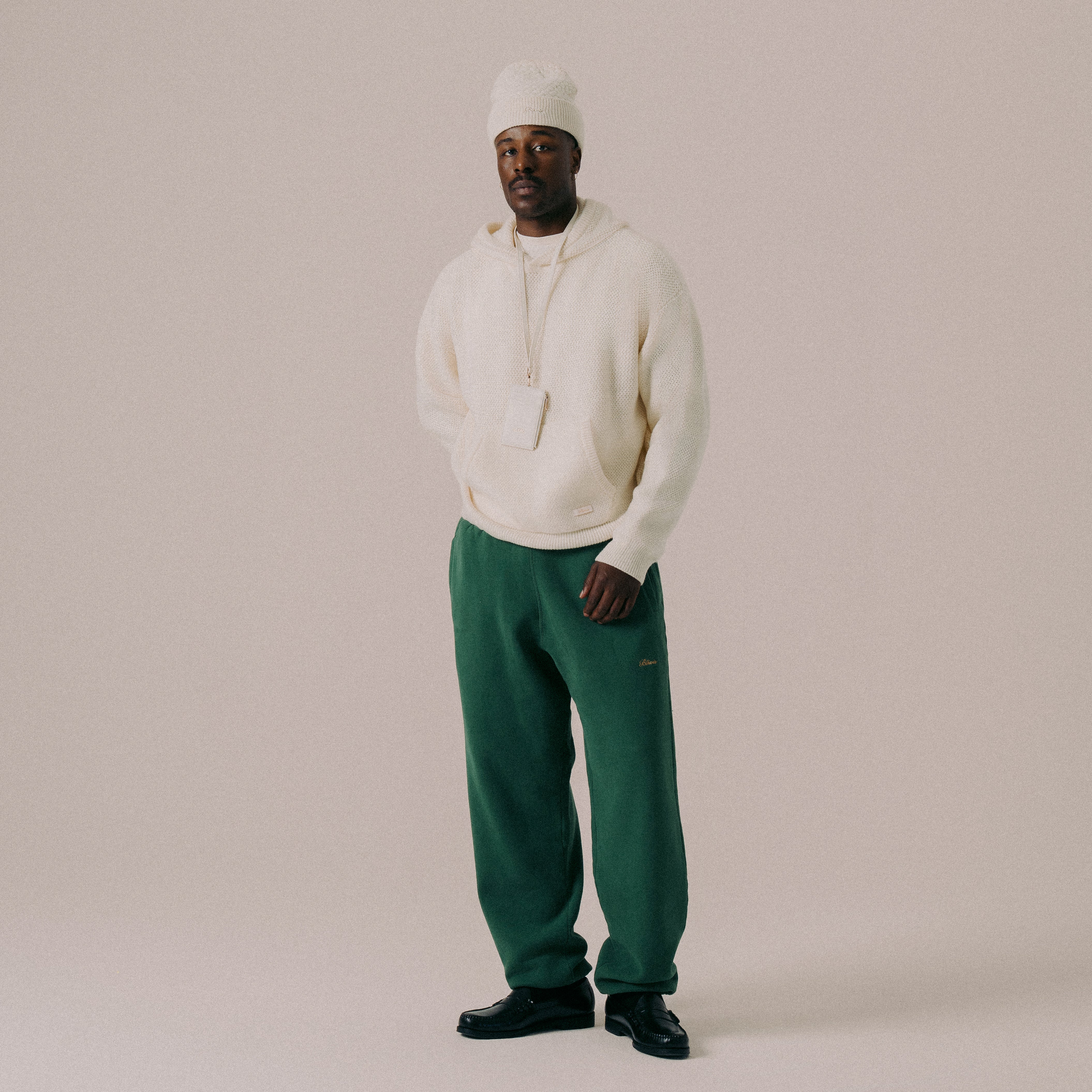 BLKVIS SCRIPT HEAVY KNIT HOODY - ANTIQUE WHITE