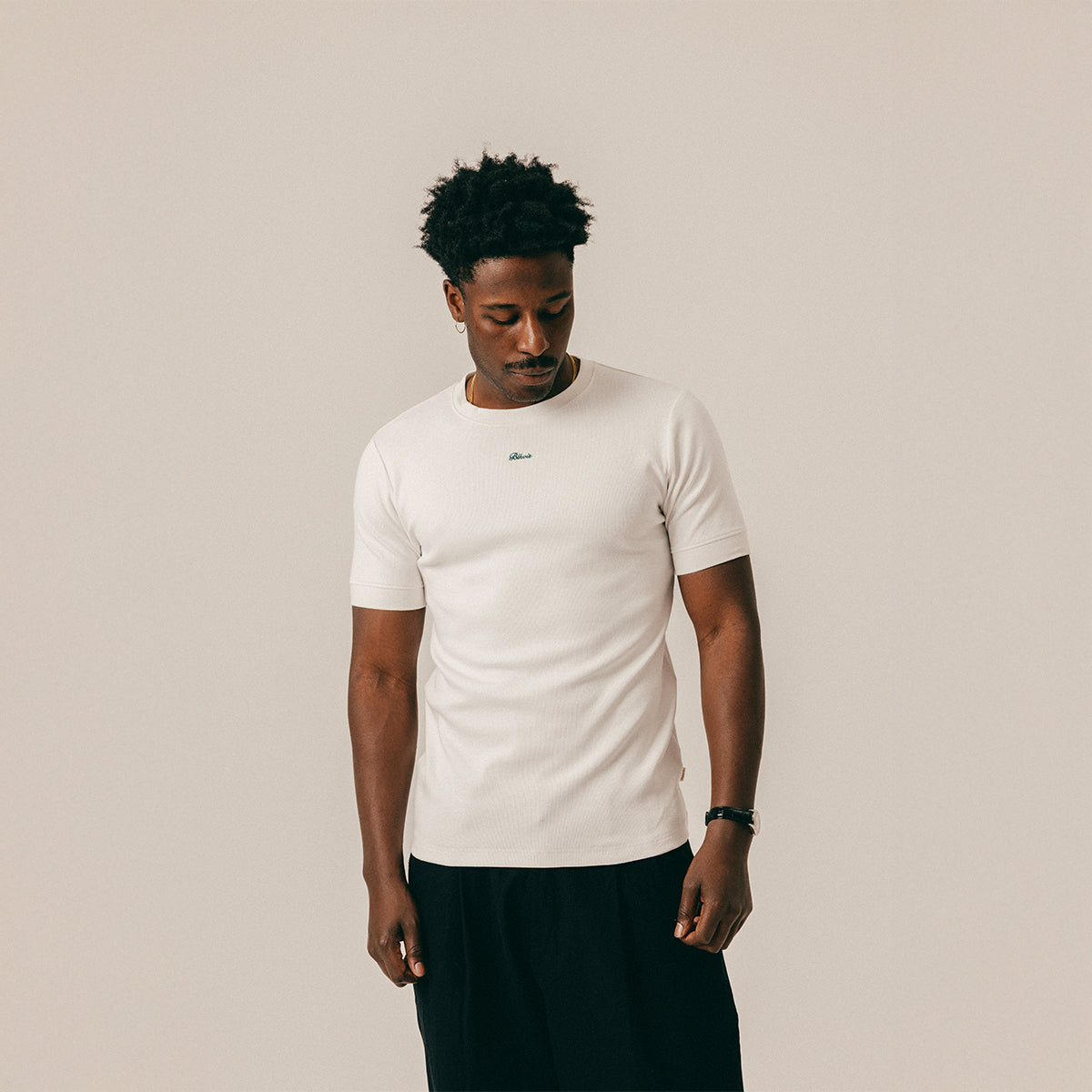 SCIRPT FITTED TEE - WHITE