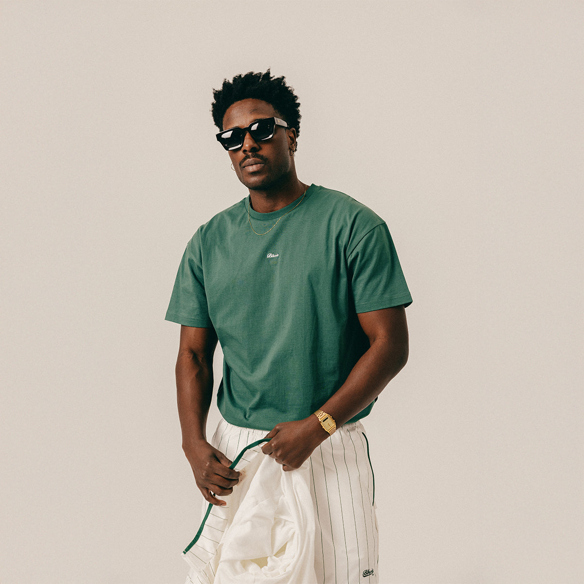 SCRIPT TEE - HUNTER GREEN