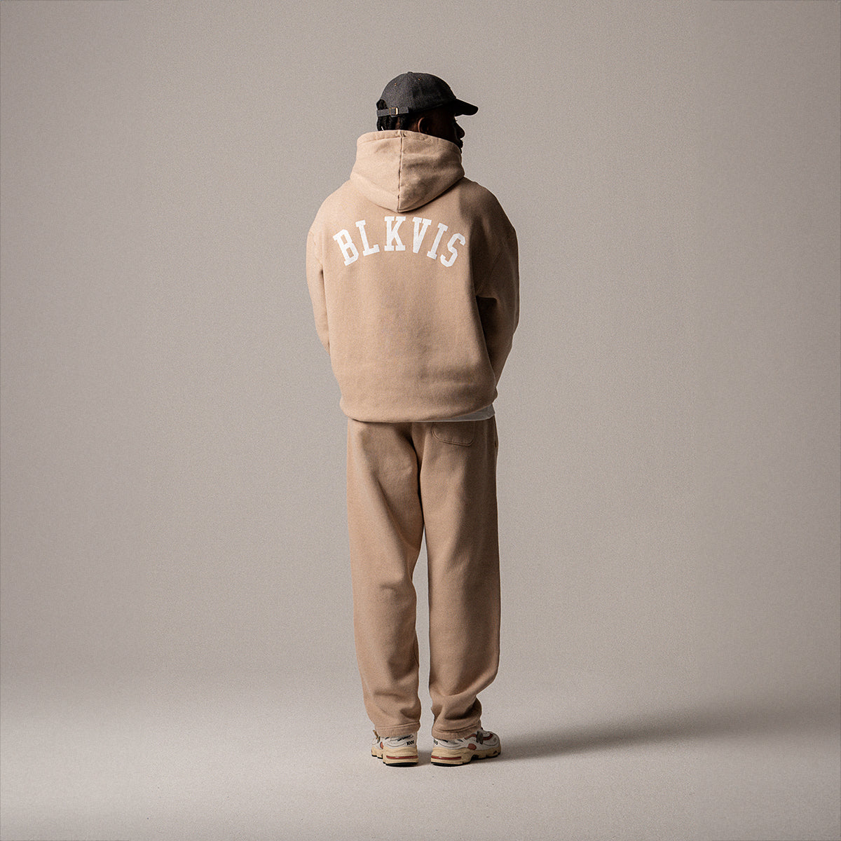 BLKVIS LOGO SWEATPANTS - HUMUS