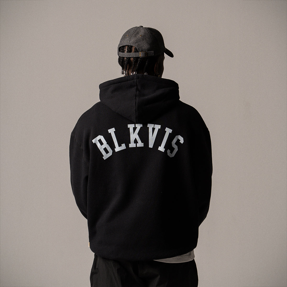 BLKVIS LOGO HOODY - BLACK