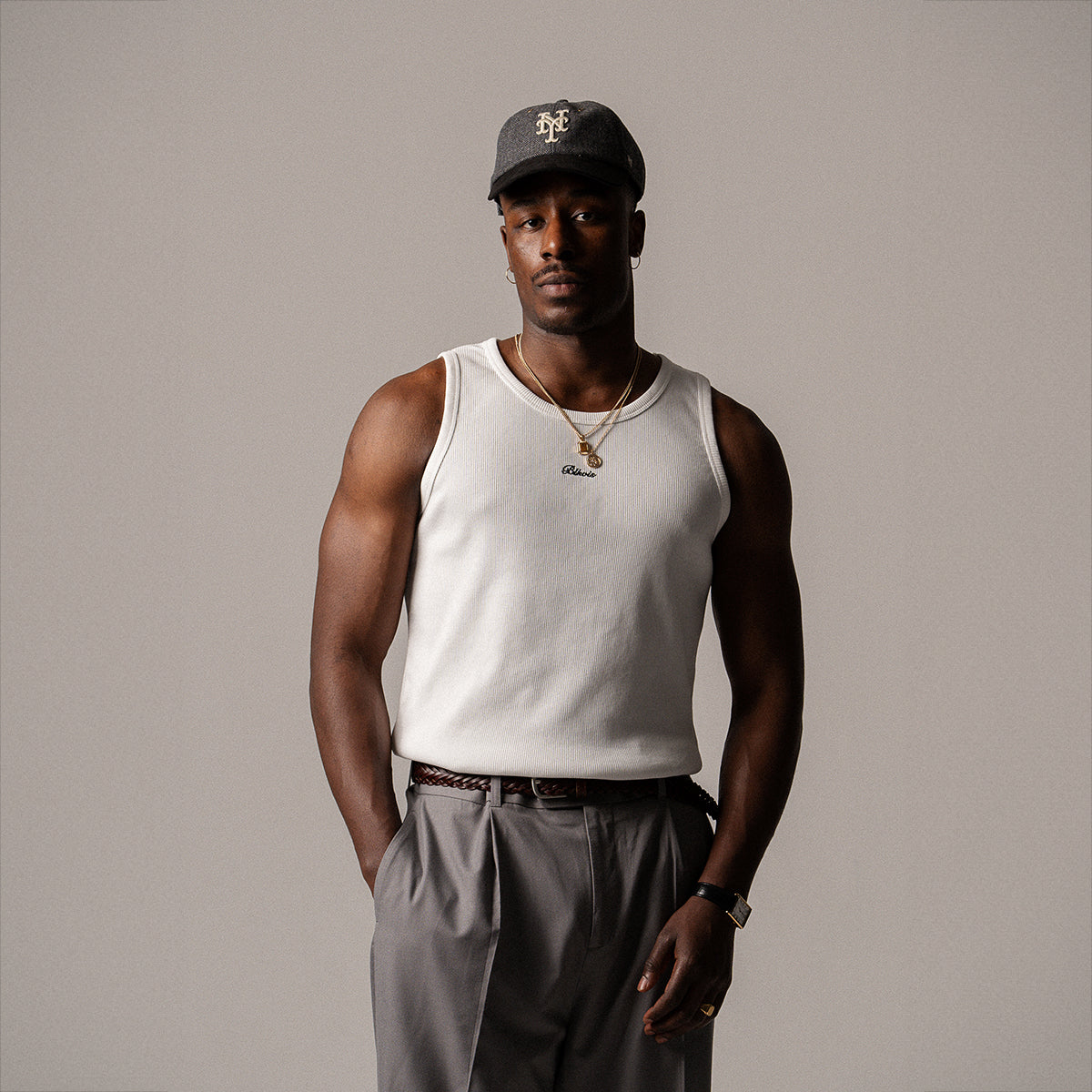 BLKVIS SCRIPT TANK TOP - WHITE