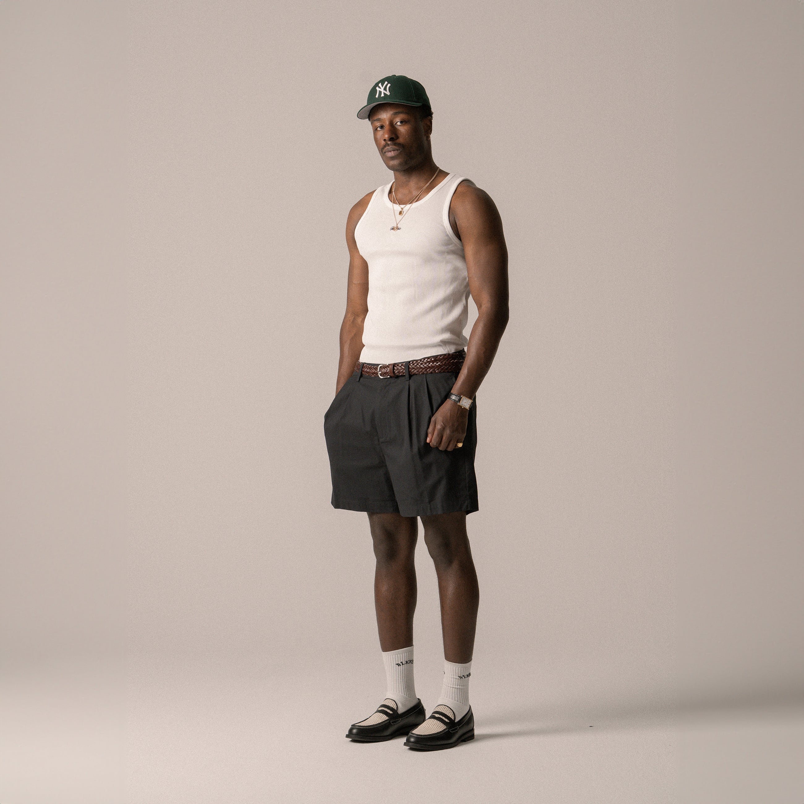 BLKVIS DOUBLE PLEATED SHORTS - BLACK