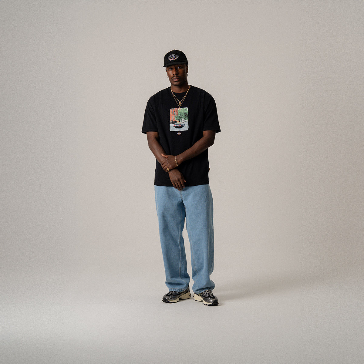 BLKVIS FLOWER SL TEE - BLACK