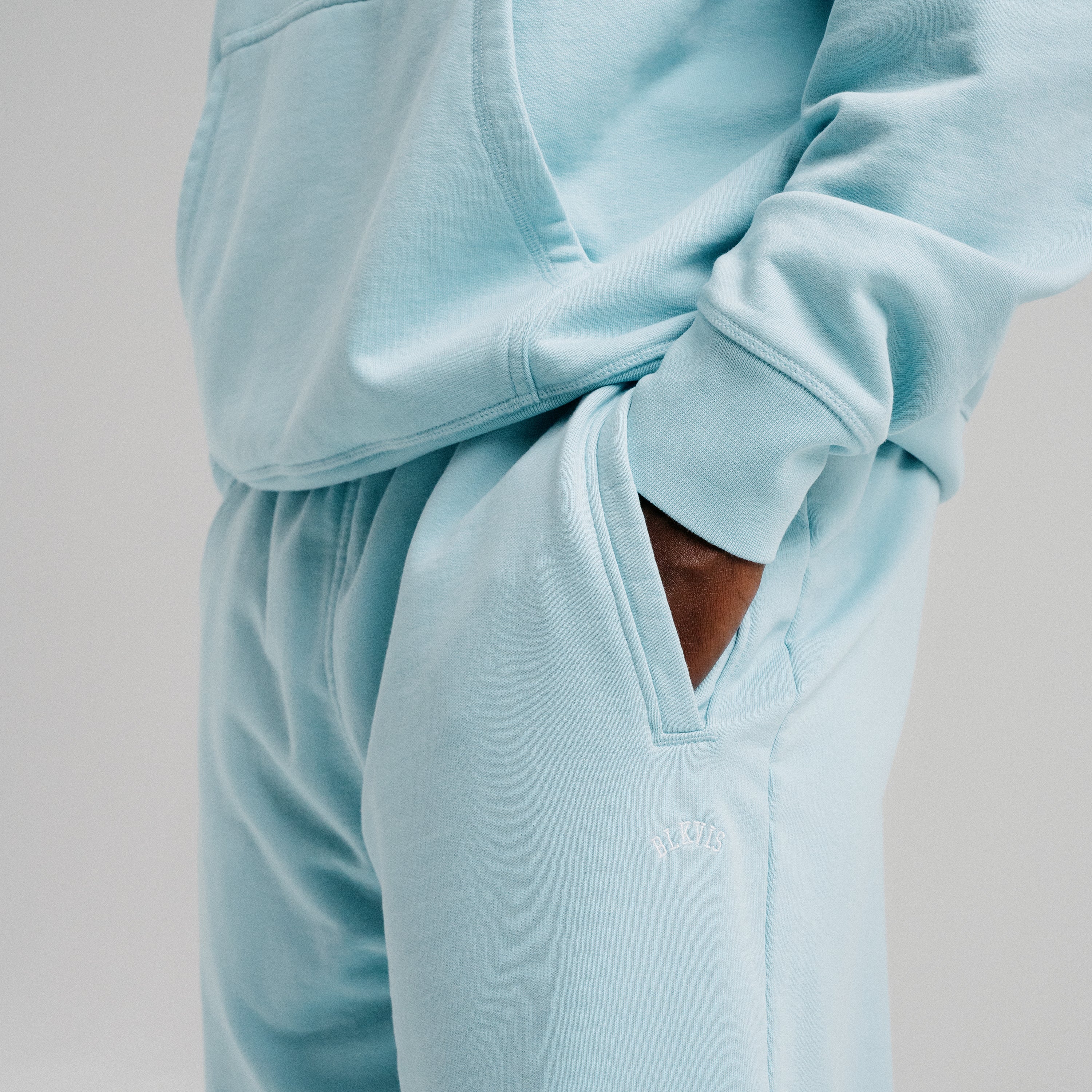 ESSENTIALS OS SWEATPANTS - SKYBLUE