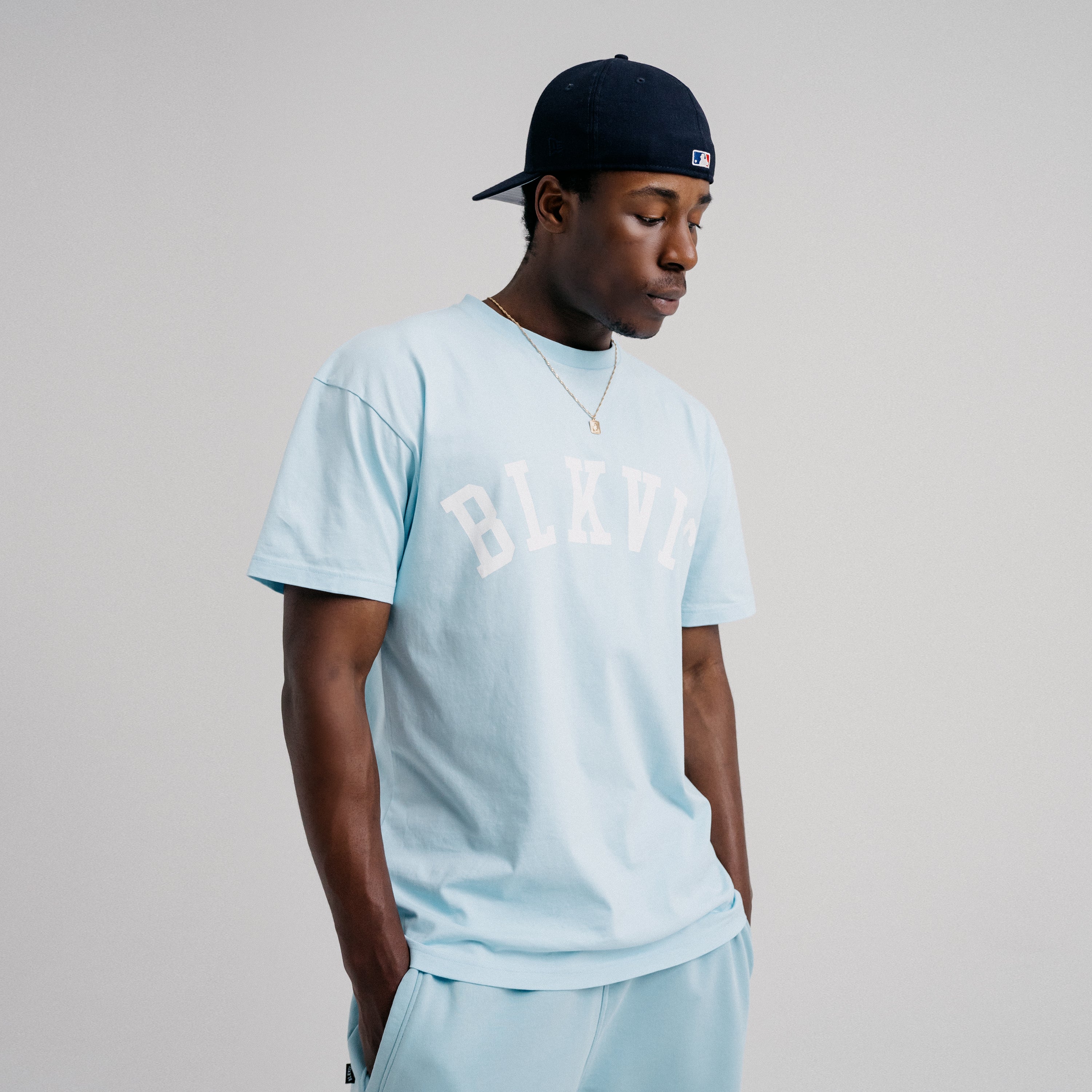 BLKVIS ESSENTIALS OS TEE - SKYBLUE