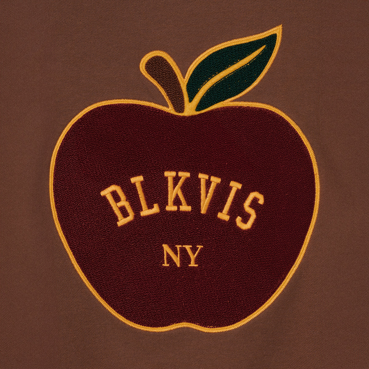 BLKVIS APPLE CREWNECK - CARAFE