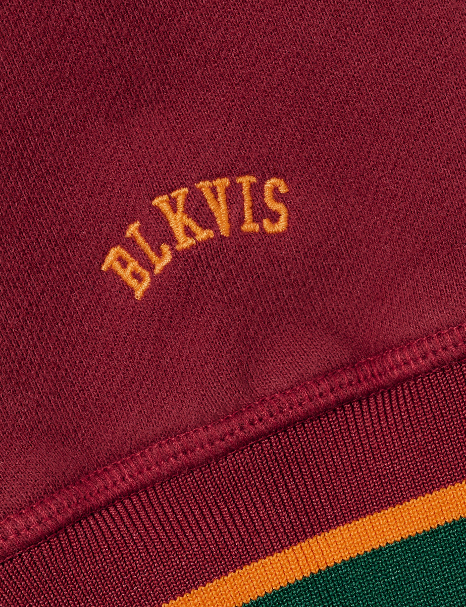 BLKVIS SCRIPT ROSES CREWNECK - MERLOT