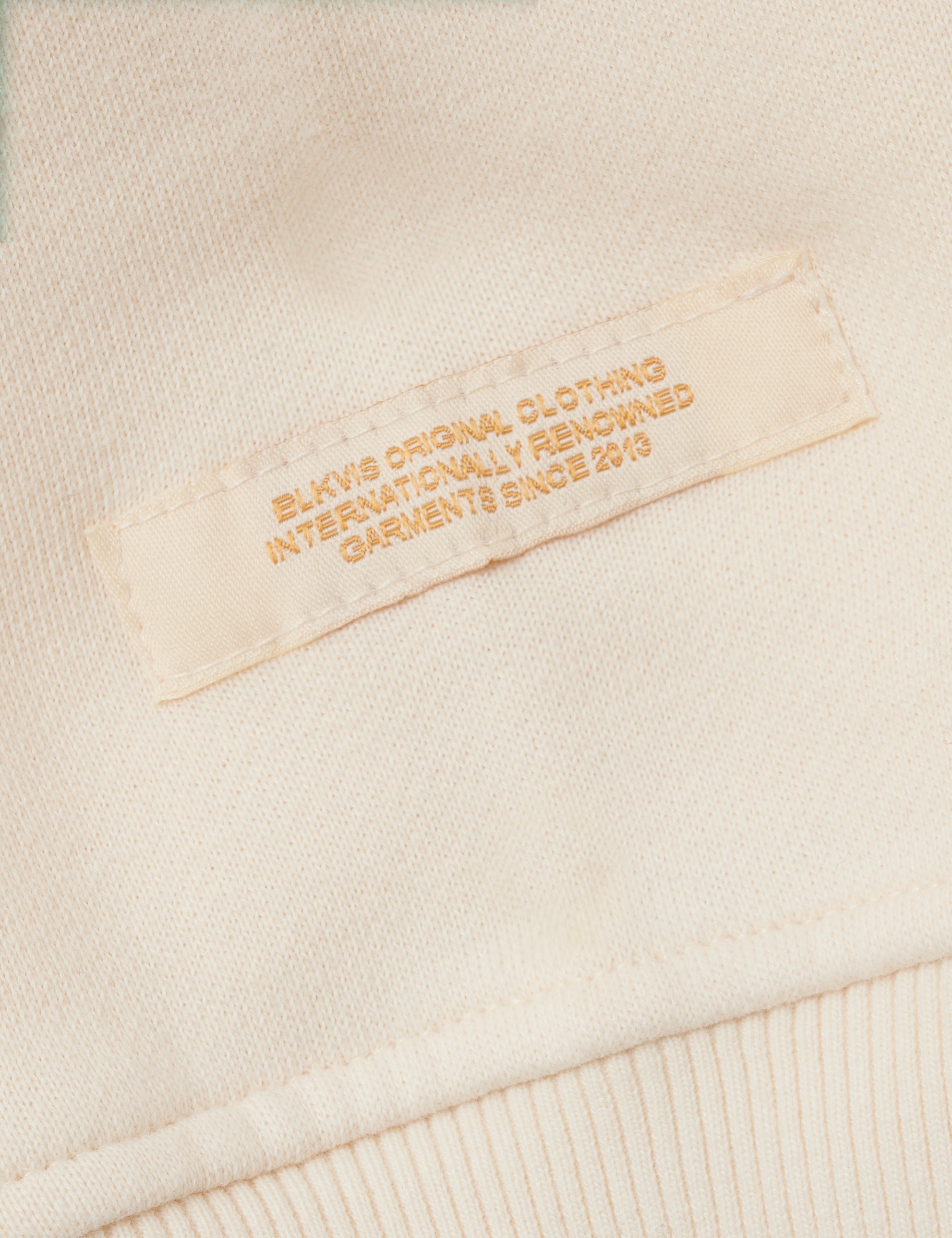 BLKVIS SCRIPT HOODIE - ANTIQUE WHITE