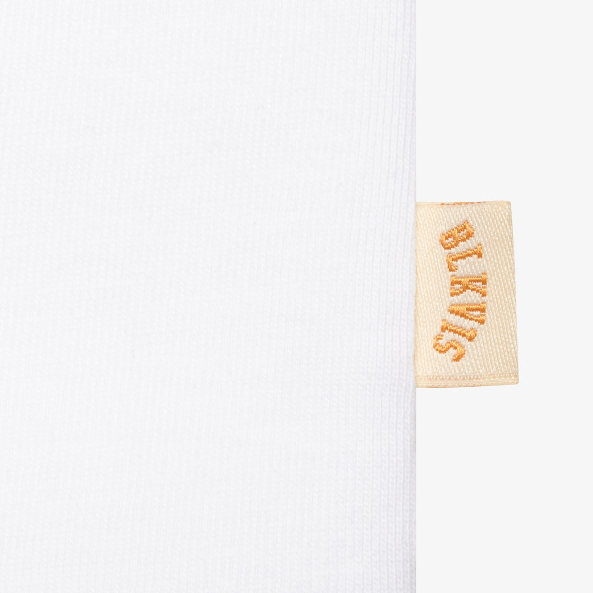 BLKVIS SOSTA TEE - WHITE