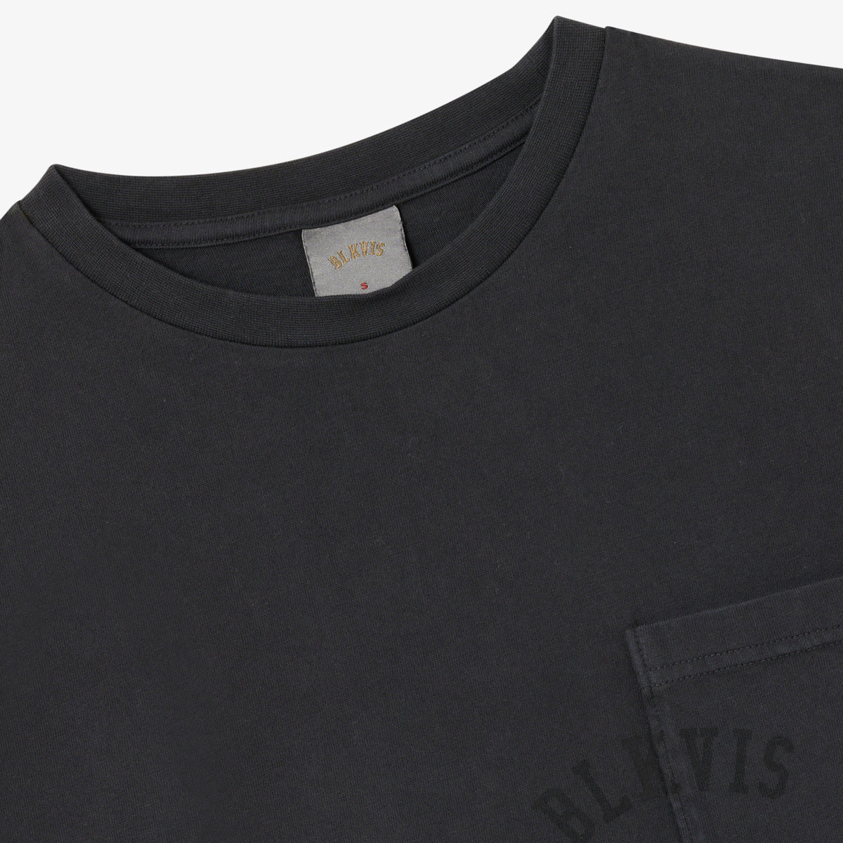 BLKVIS LOGO POCKET TEE - BLACK