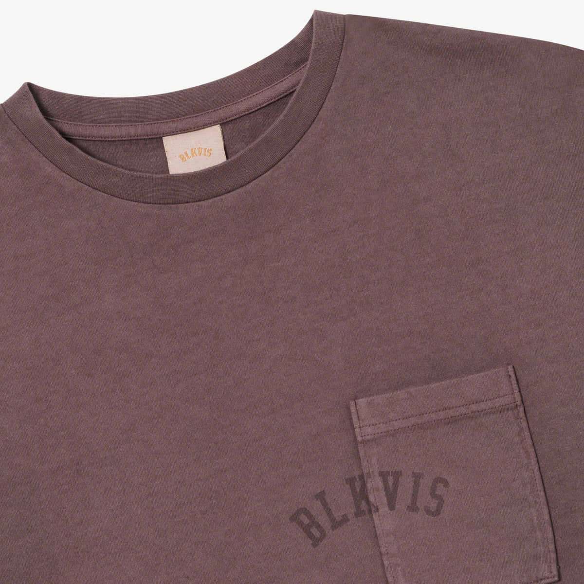 BLKVIS LOGO POCKET TEE GARMENT DYE - RAISIN