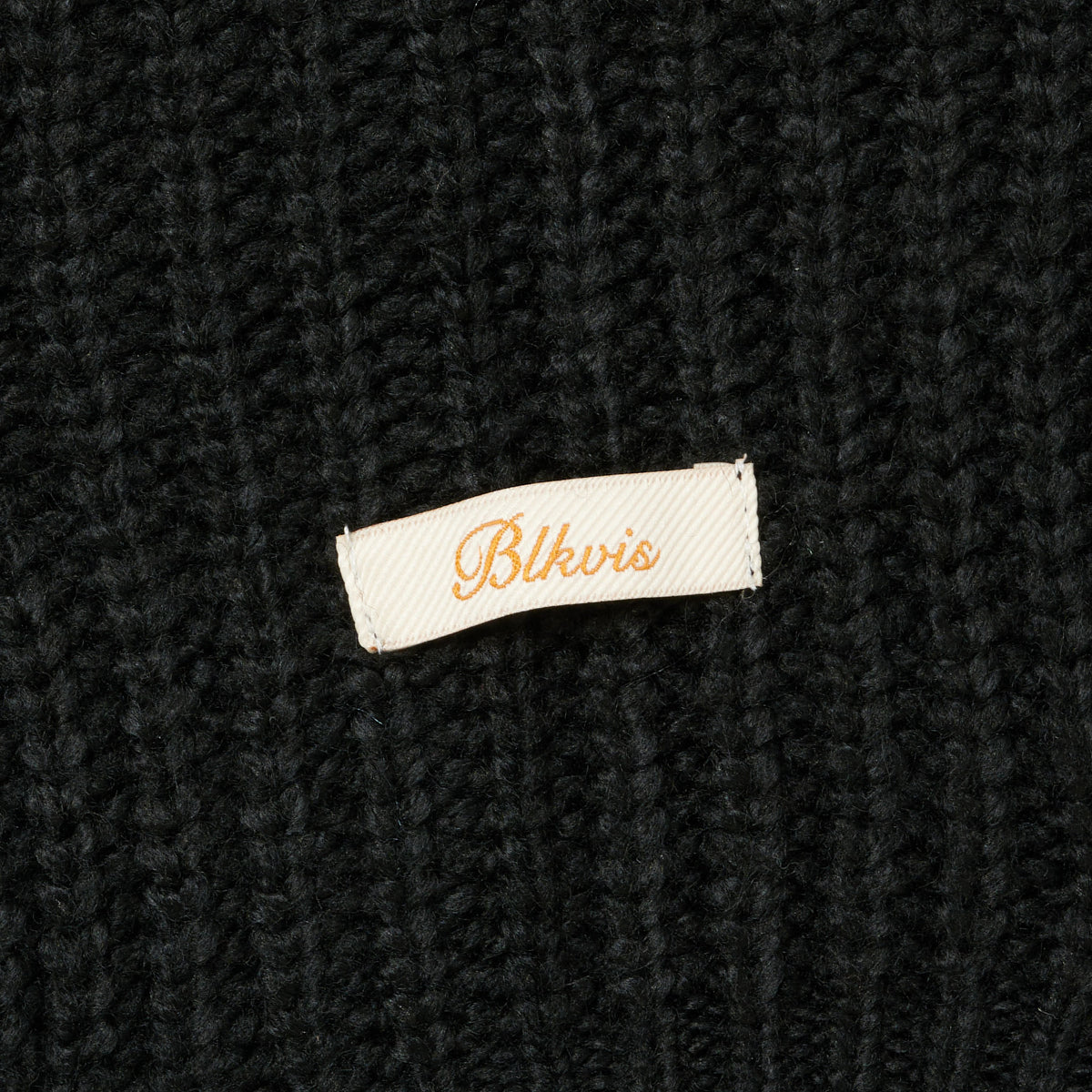 BLKVIS SCRIPT HEAVY KNIT HOODY - BLACK