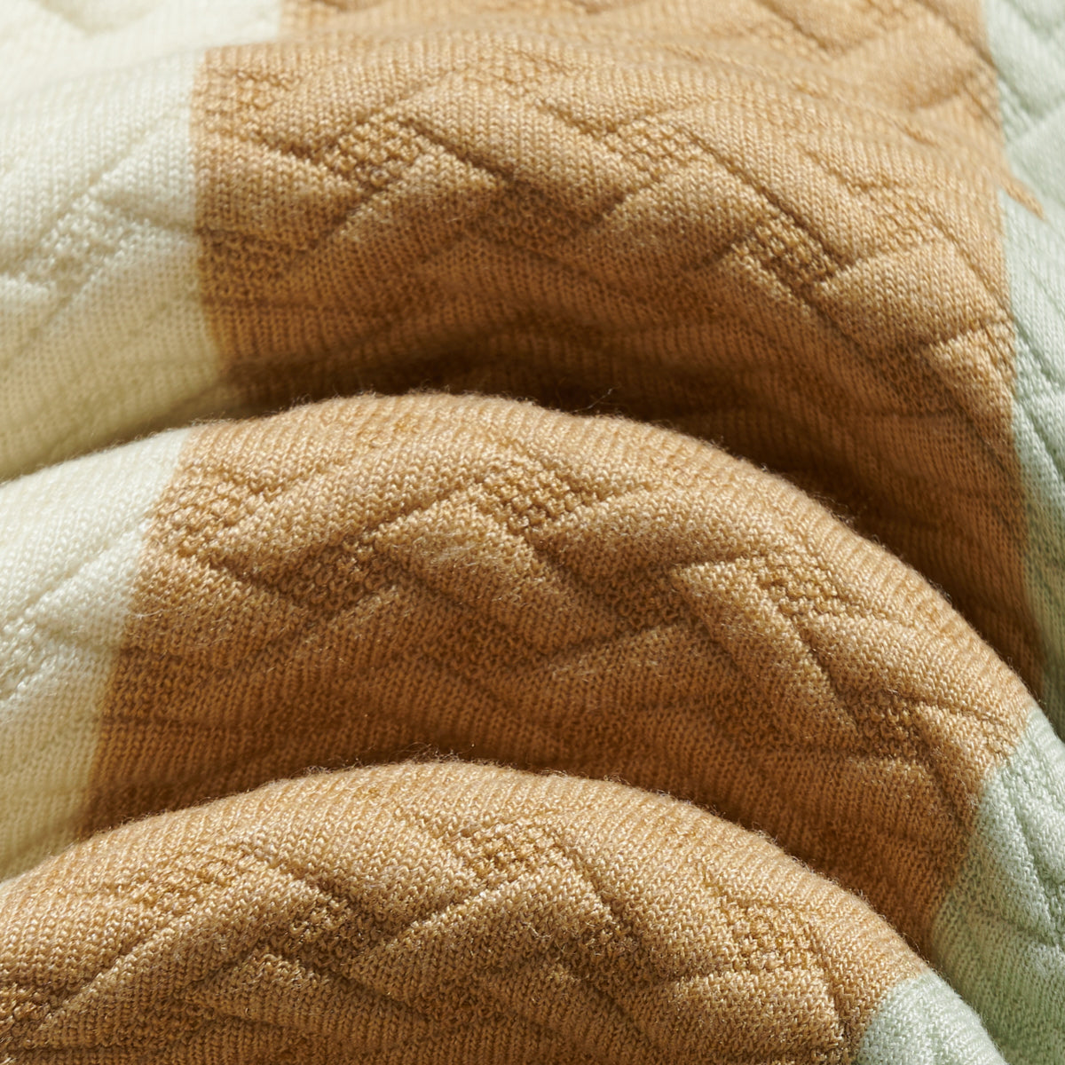 STRIPED QUILTED SHORTS - LAUREL GREEN