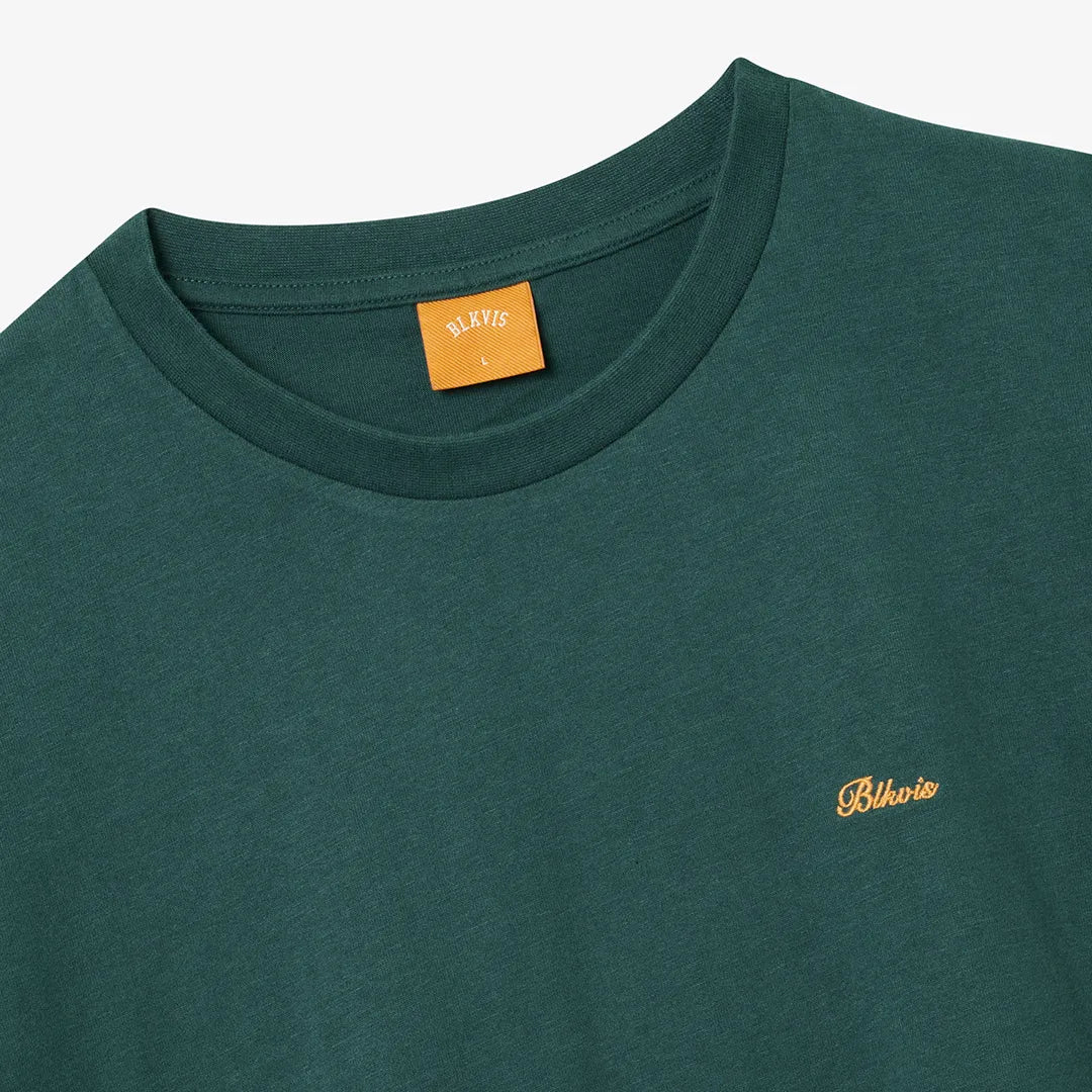 SCRIPT TEE - SEA MOSS