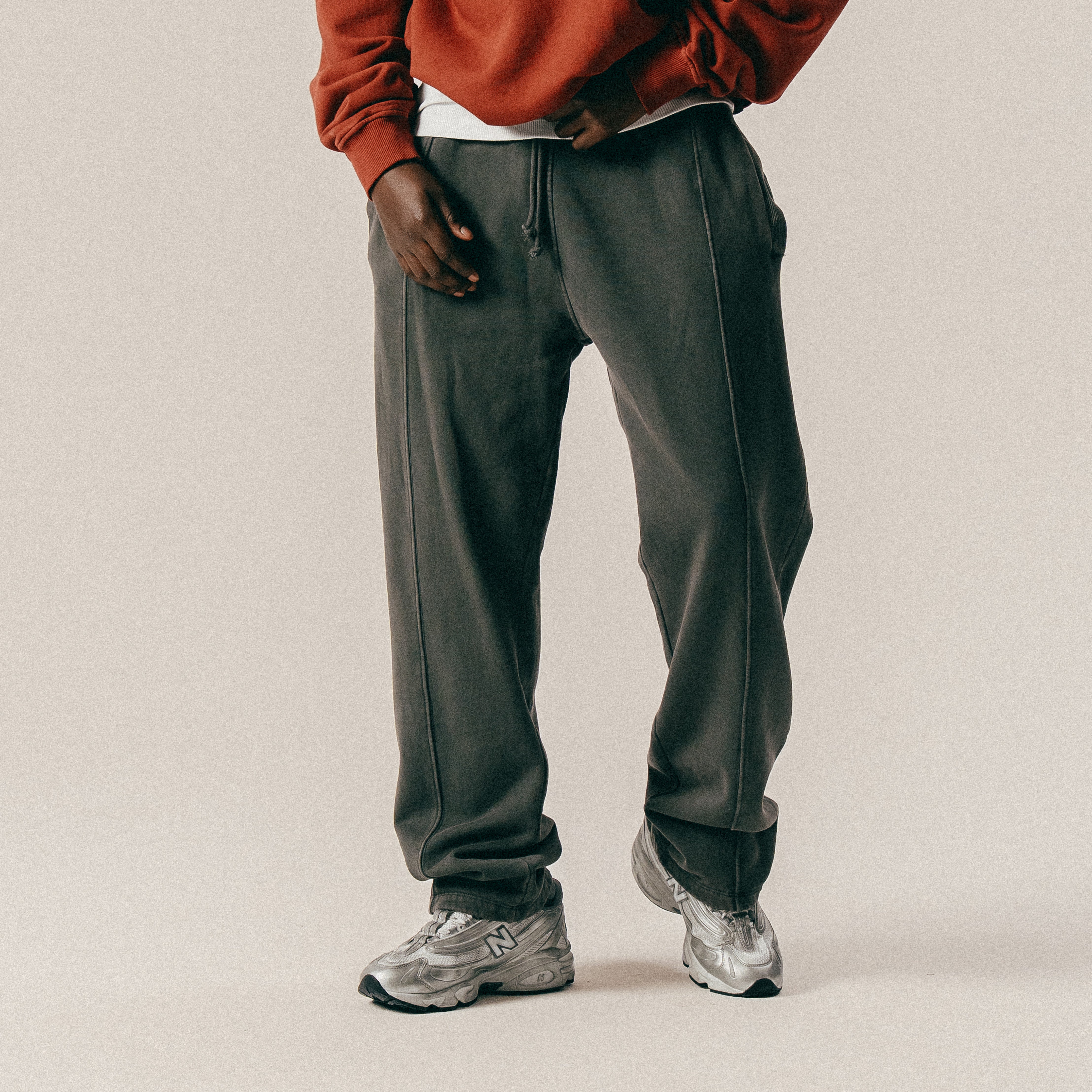 BLKVIS SOURCE GMT DYE SWEATPANTS - BLACK