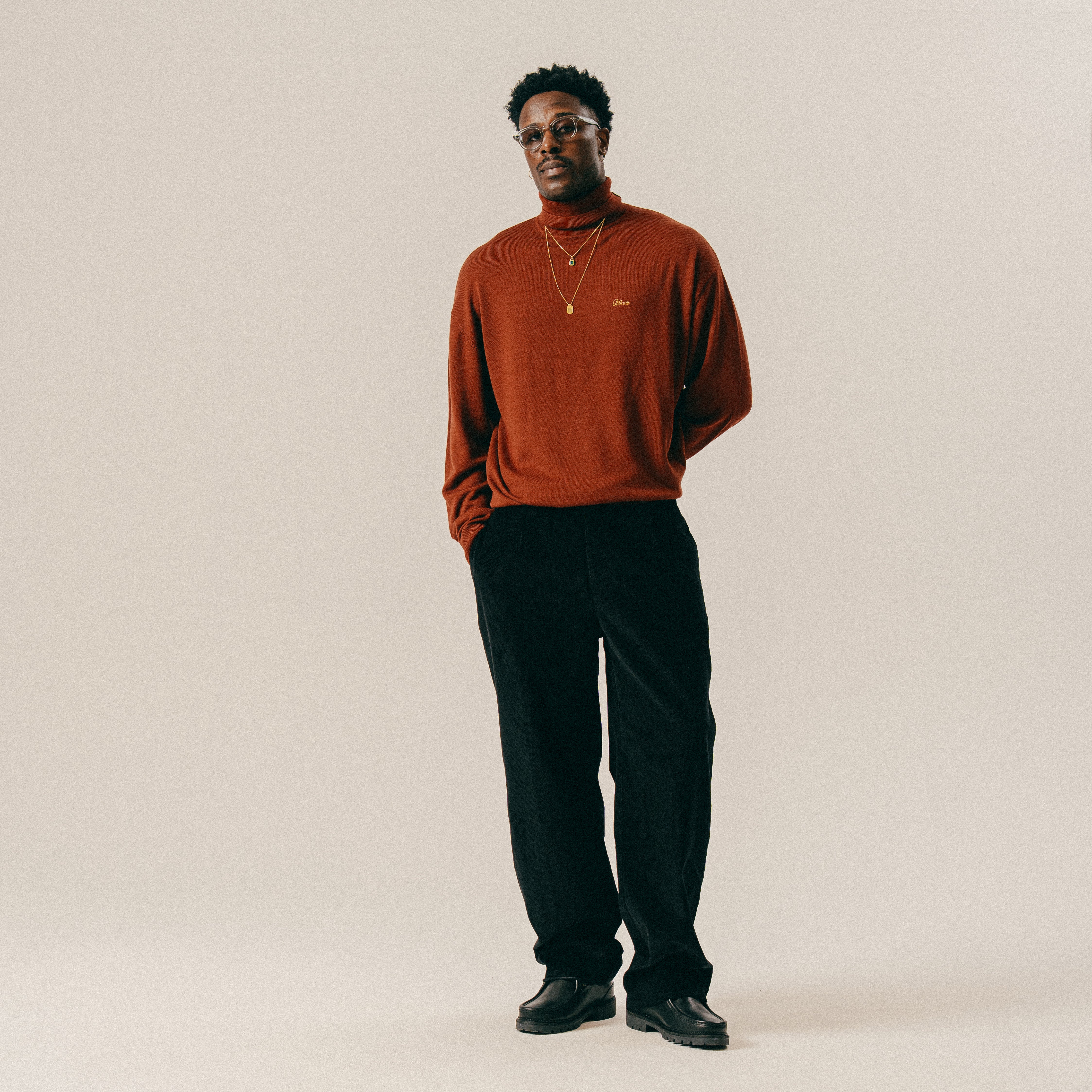 BLKVIS SCRIPT CORDUROY TROUSERS - BLACK