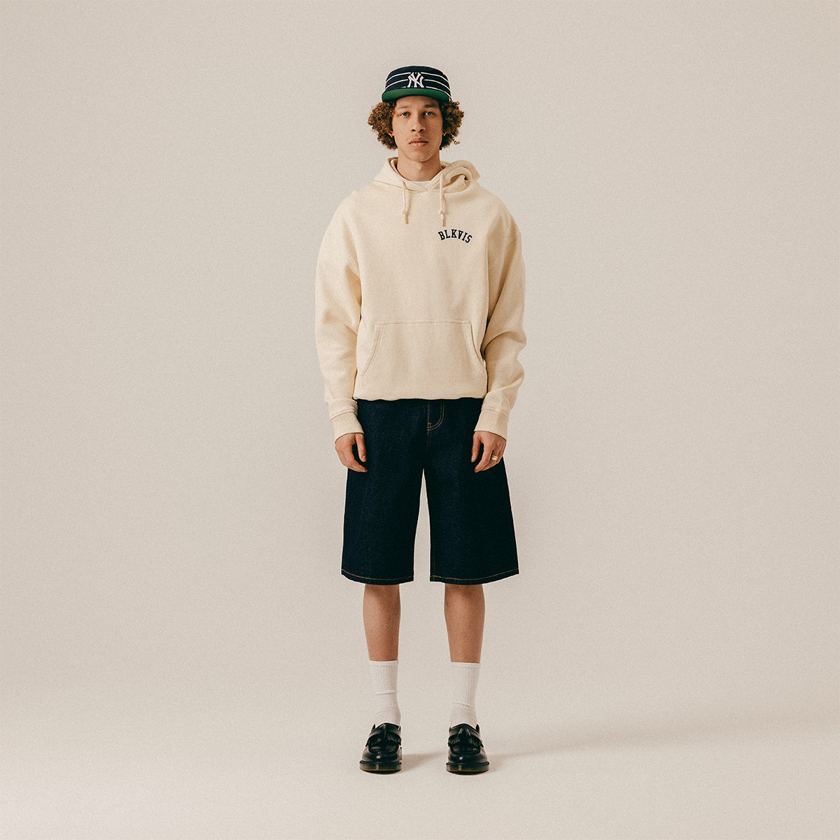 LOGO HOODY - WHITECAP GRAY