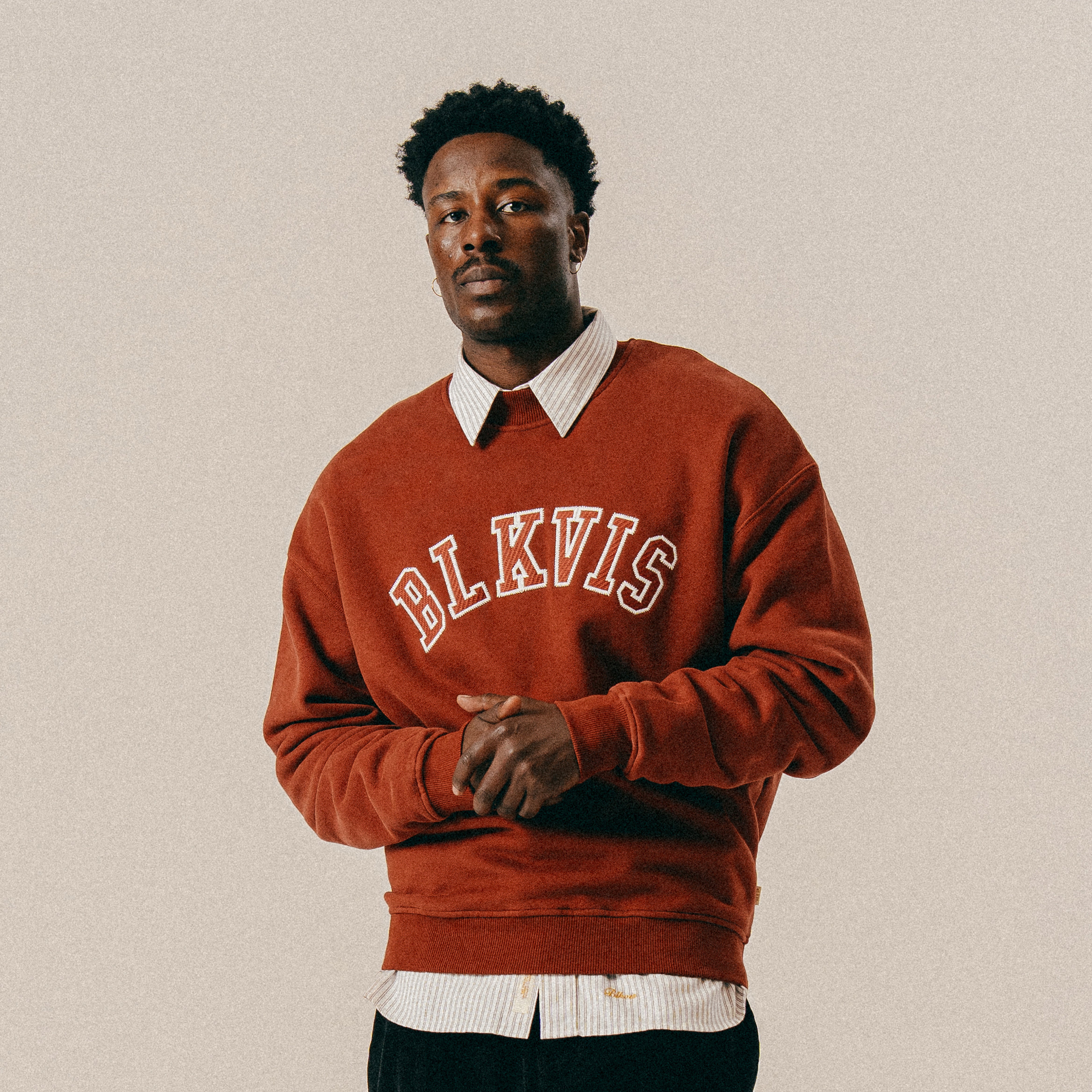 BLKVIS LOGO CREWNECK - MADDER BROWN