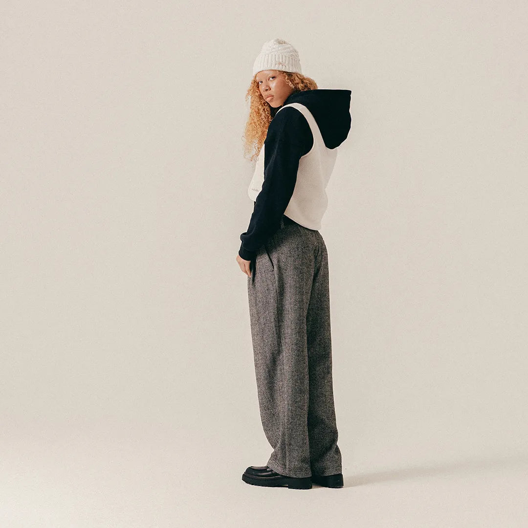 LOGO FLEECE VEST - PAPYRUS