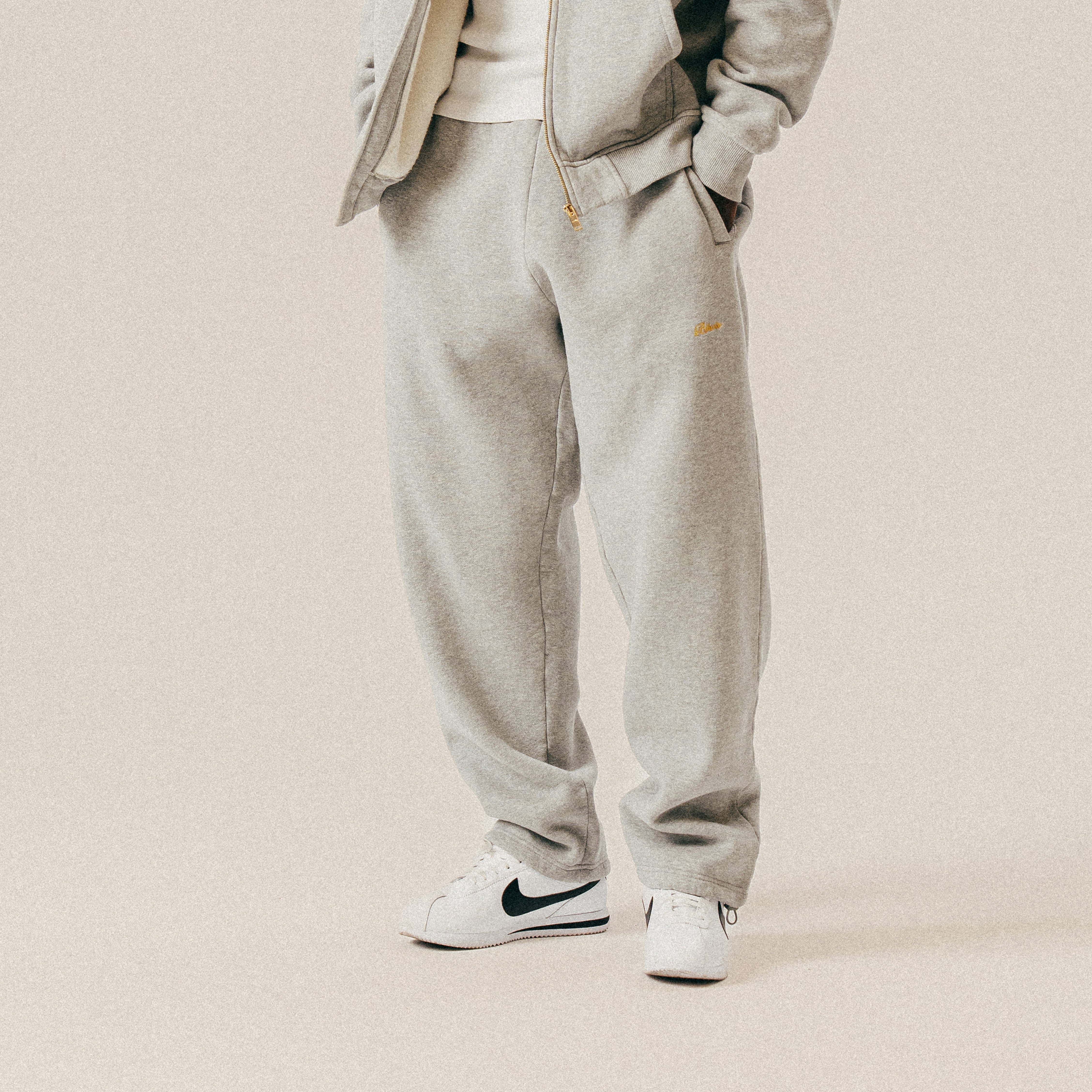 BLKVIS SCRIPT SWEATPANTS - MID GREY HEATHER