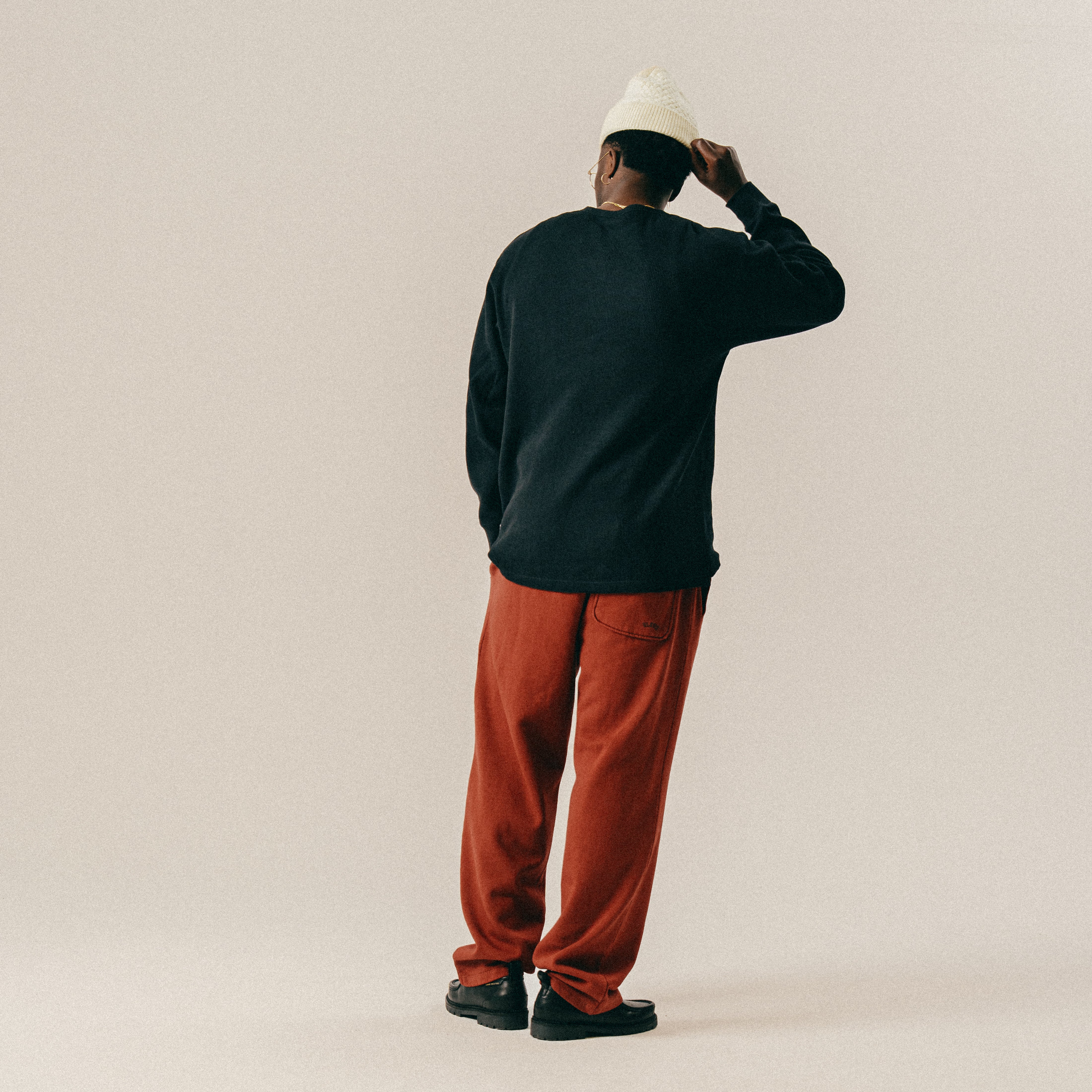 BLKVIS SCRIPT WAFFLE LONGSLEEVE - BLACK