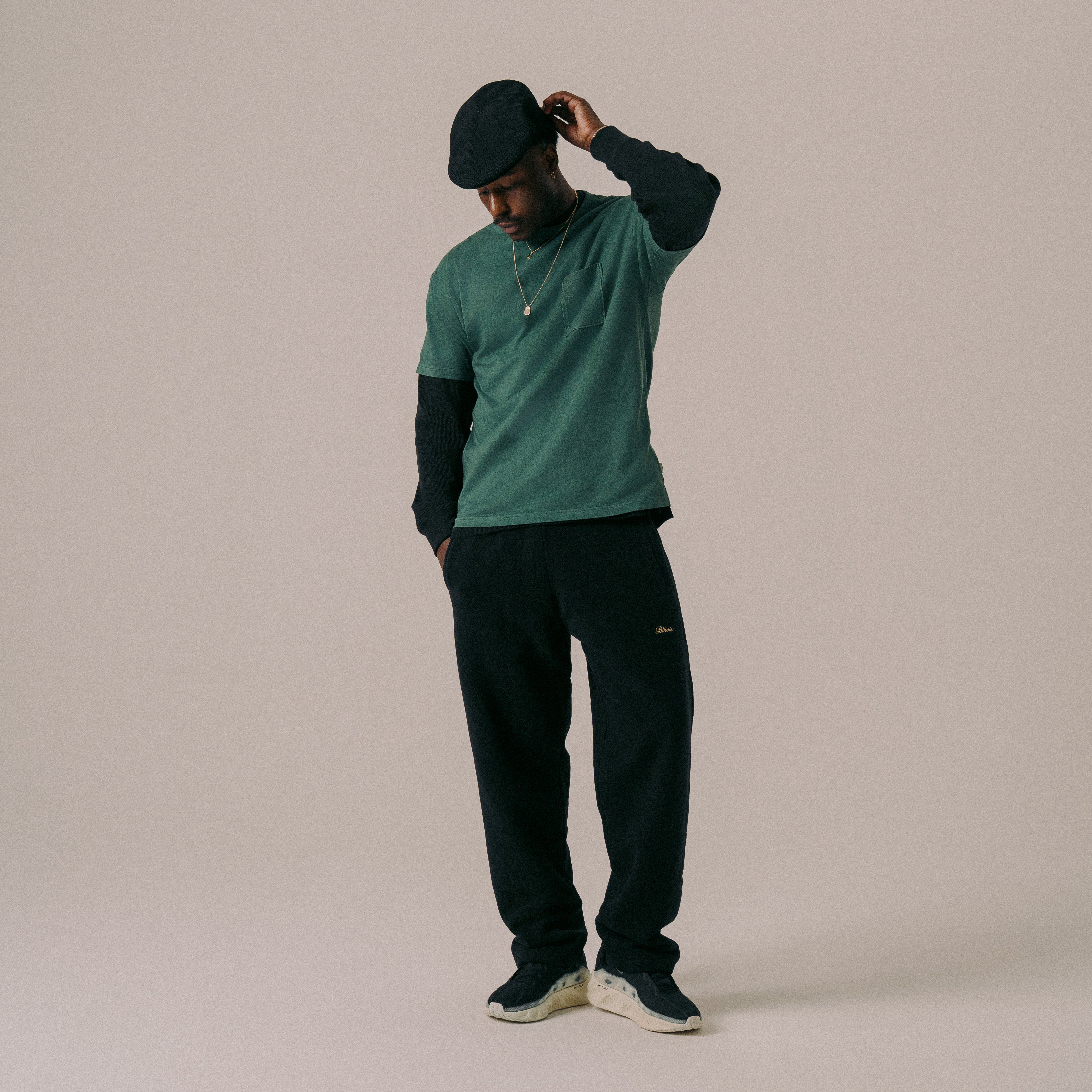 BLKVIS LOGO POCKET TEE GARMENT DYE - HUNTER GREEN