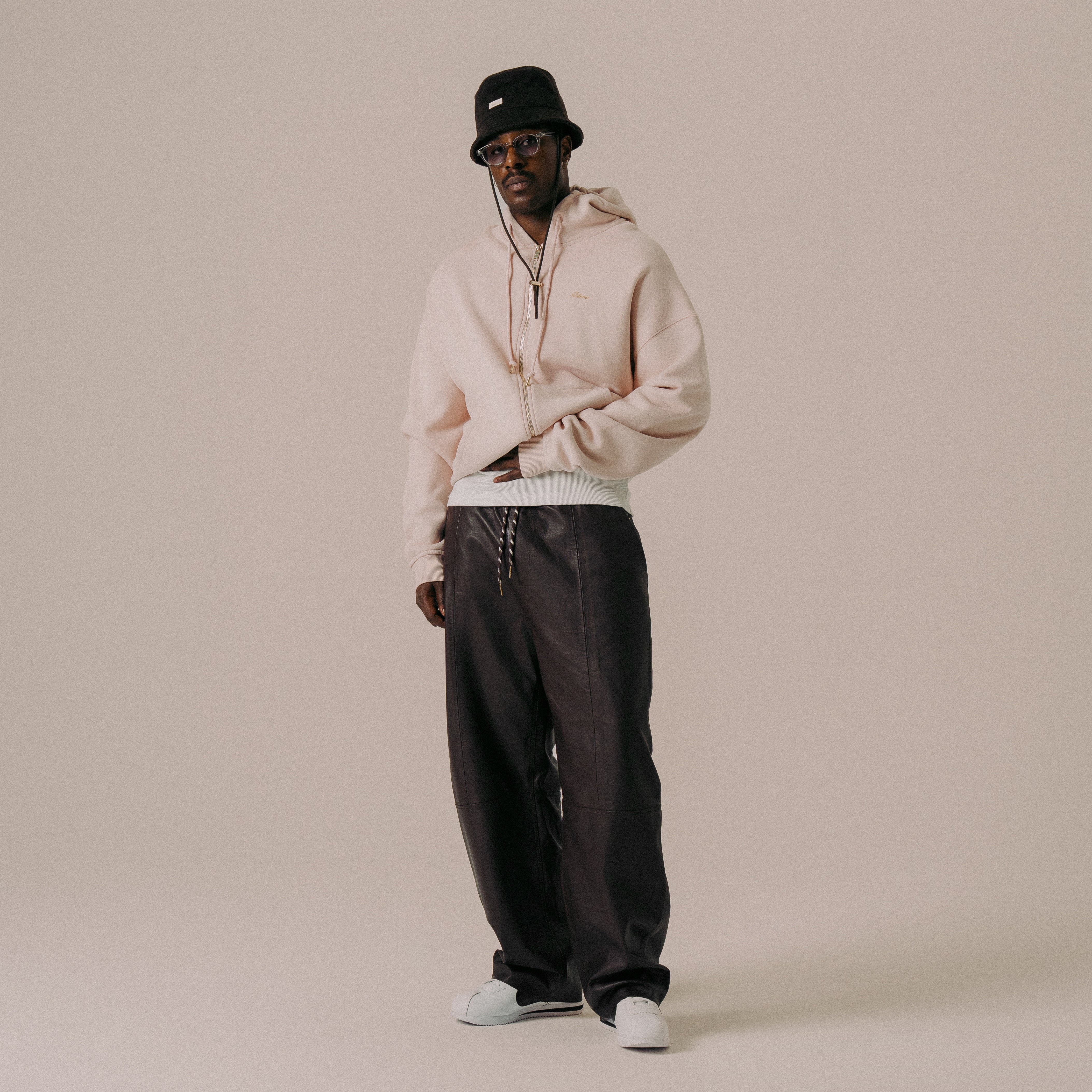 BLKVIS SCRIPT ZIP-HOODY - SEPIA ROSE