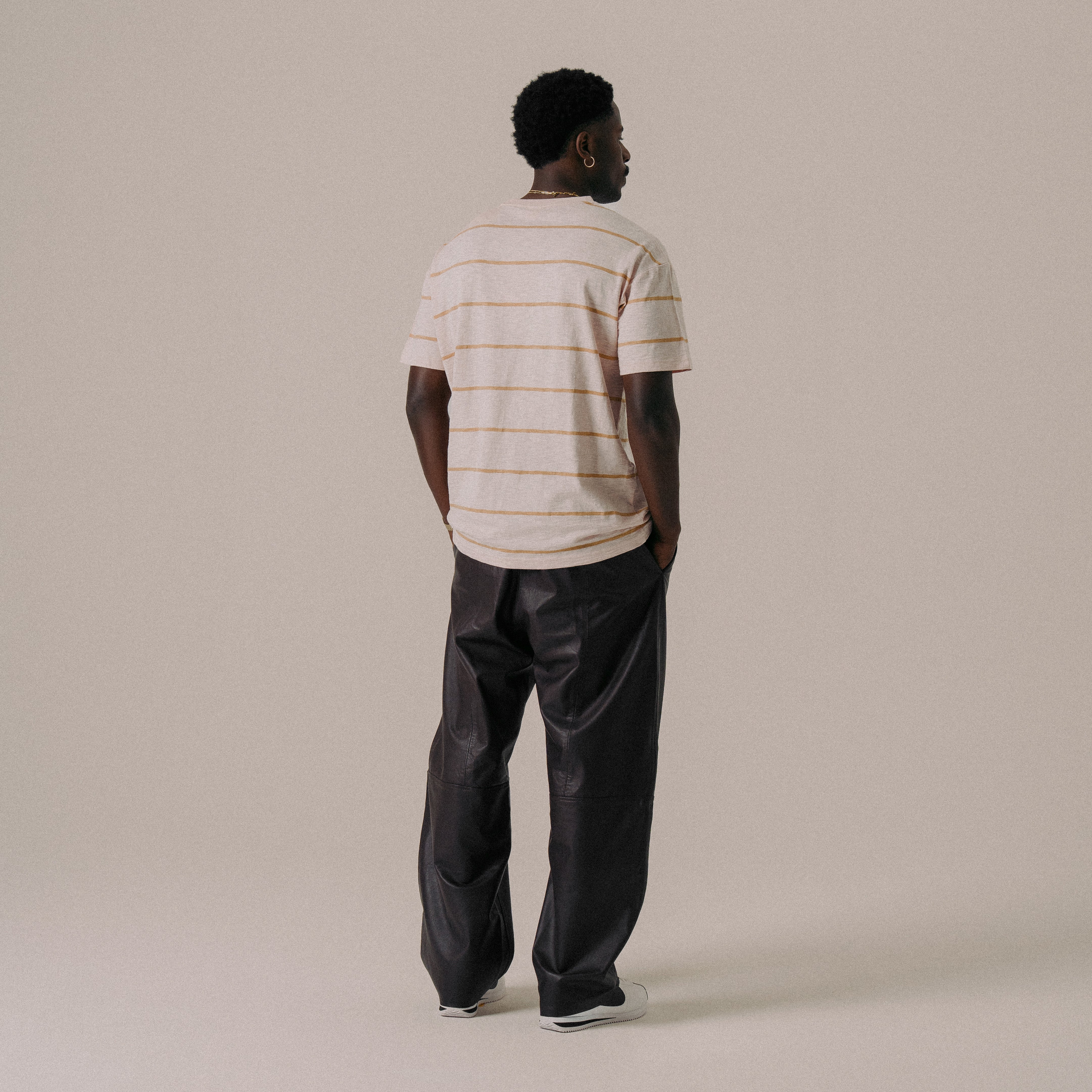 BLKVIS SCRIPT STRIPED CLUB TEE - SEPIA ROSE