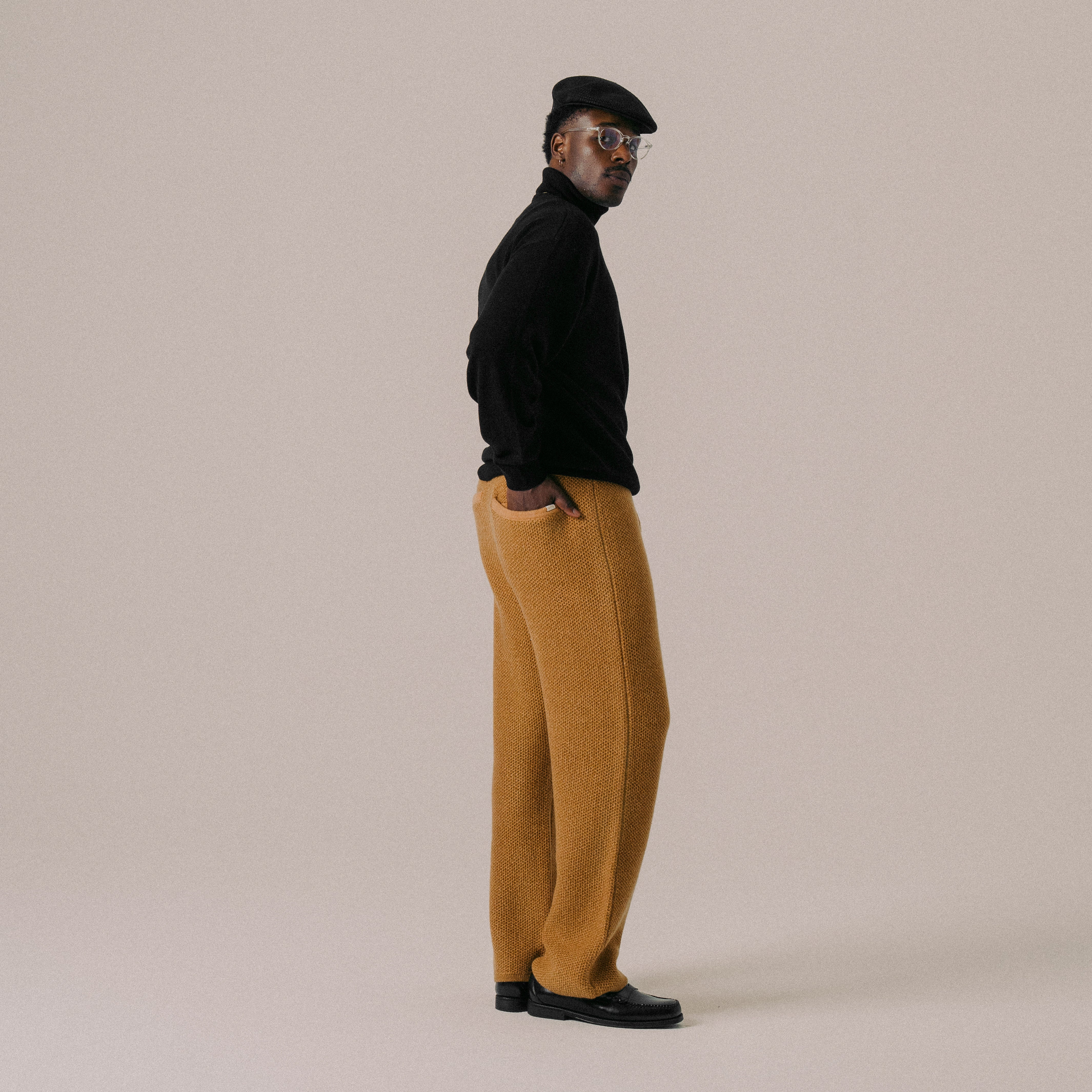 BLKVIS 2TONE STRUCTURE KNIT PANTS - TAFFY