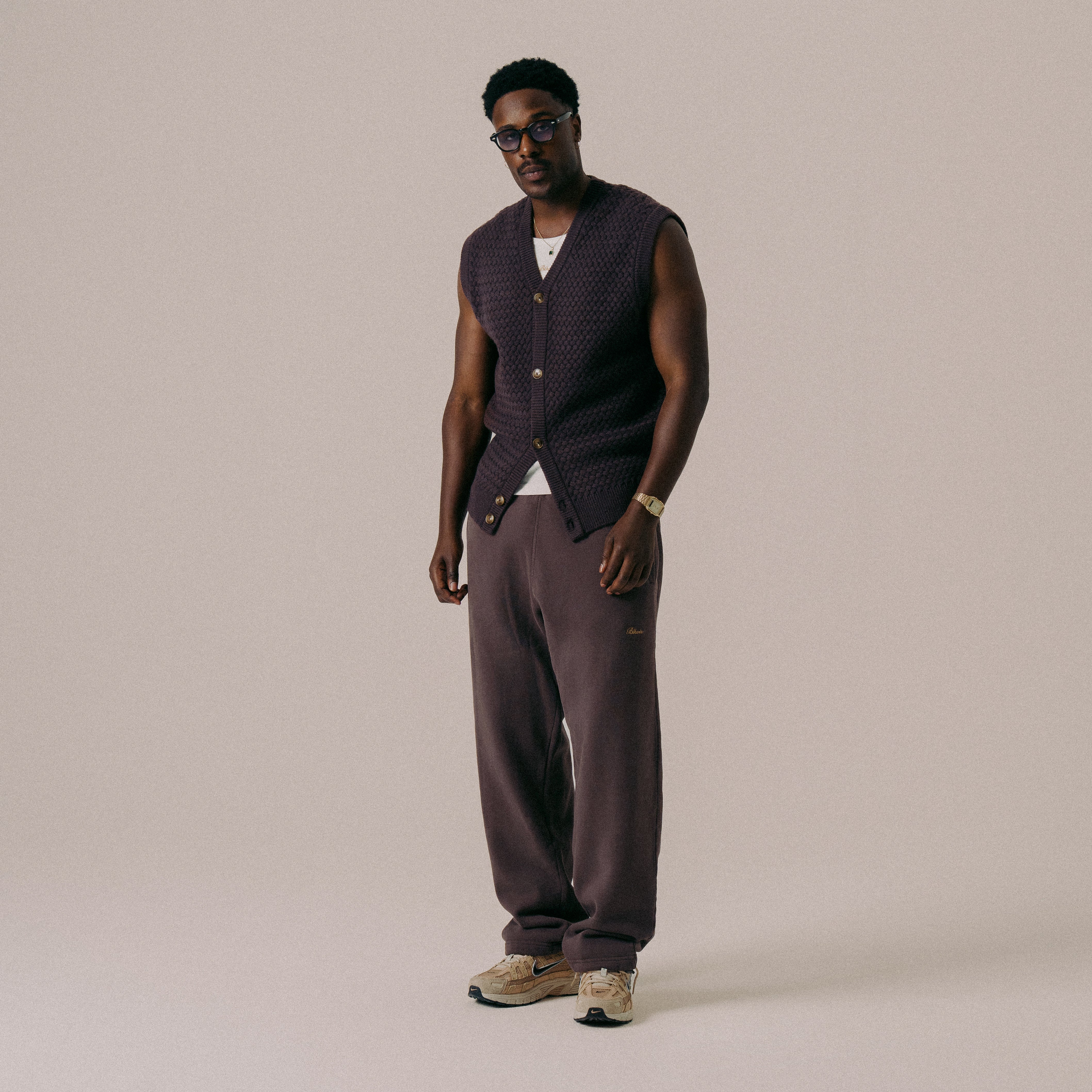 BLKVIS SCRIPT CABLE KNIT VEST - RAISIN