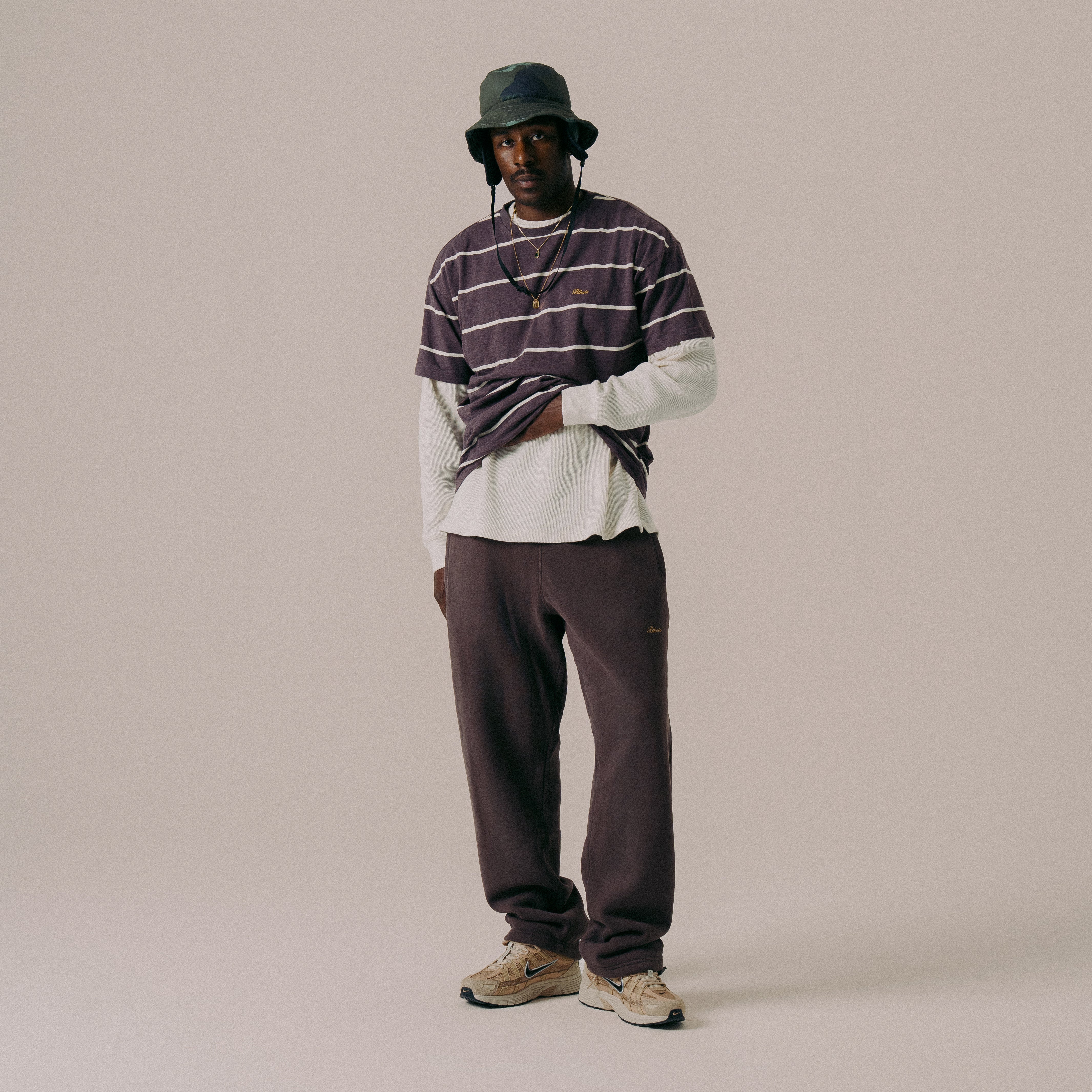 BLKVIS SCRIPT STRIPED SLUB TEE - RAISIN