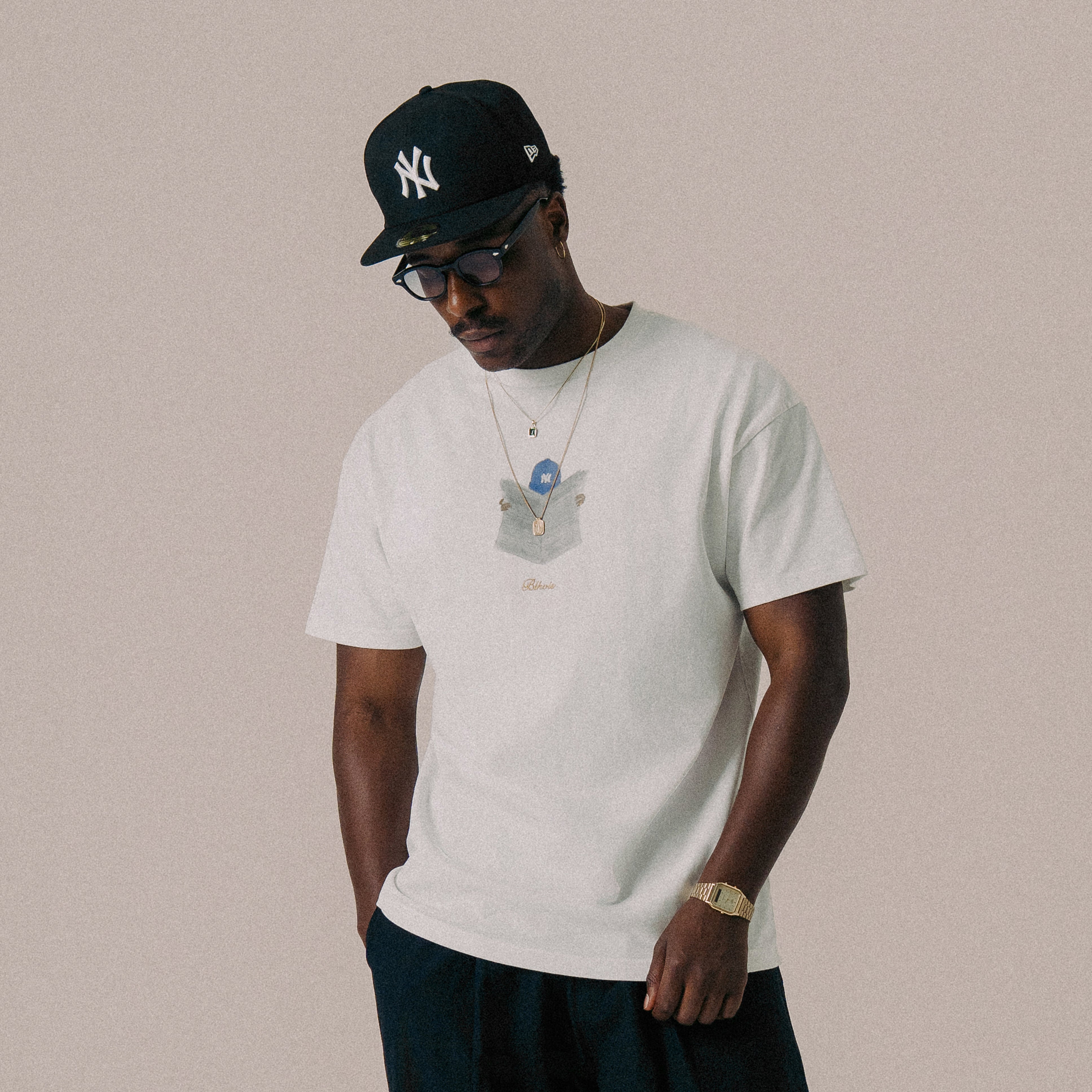 BLKVIS NEWSPAPER TEE - WHITE