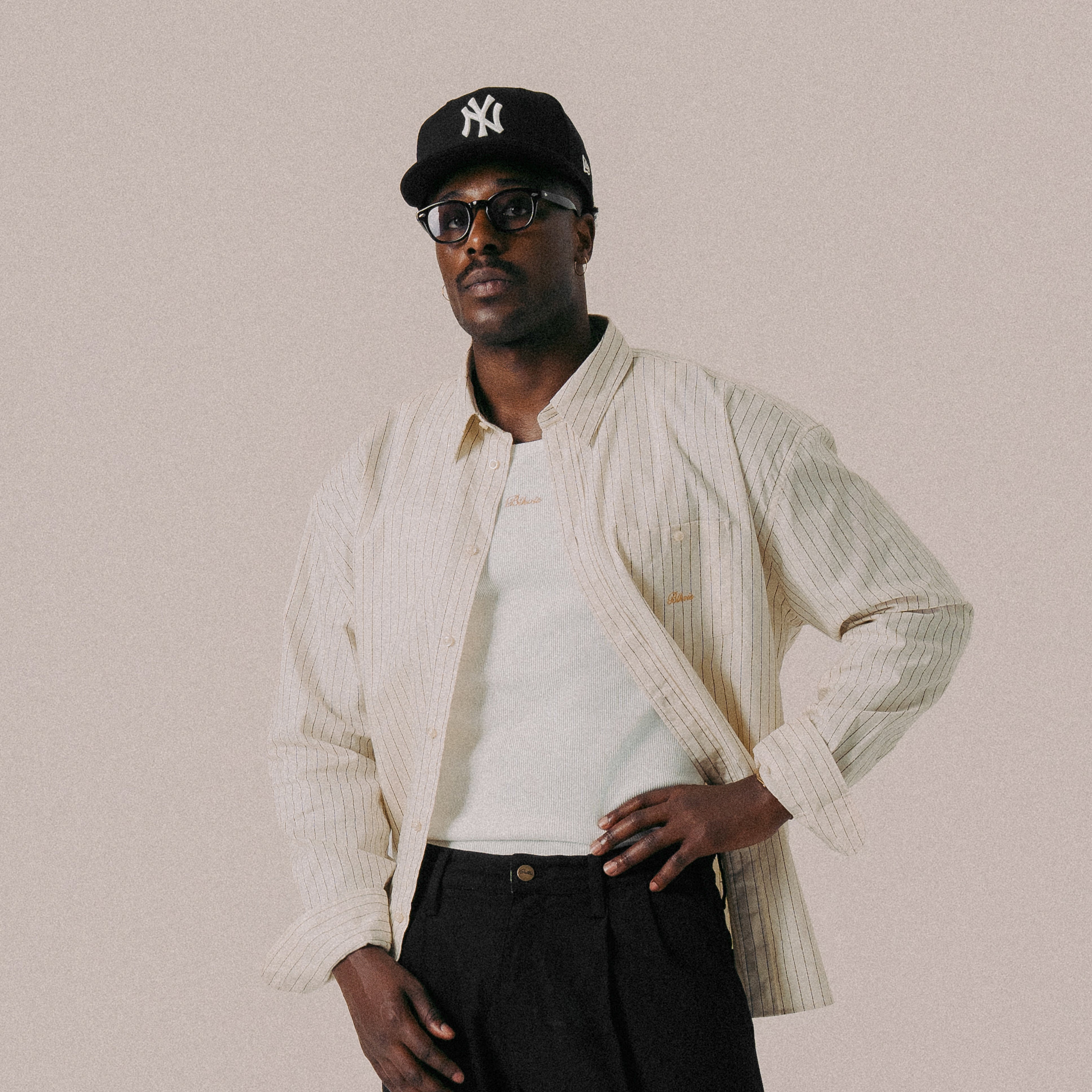 BLKVIS SCRIPT SHIRT - ANTIQUE WHITE