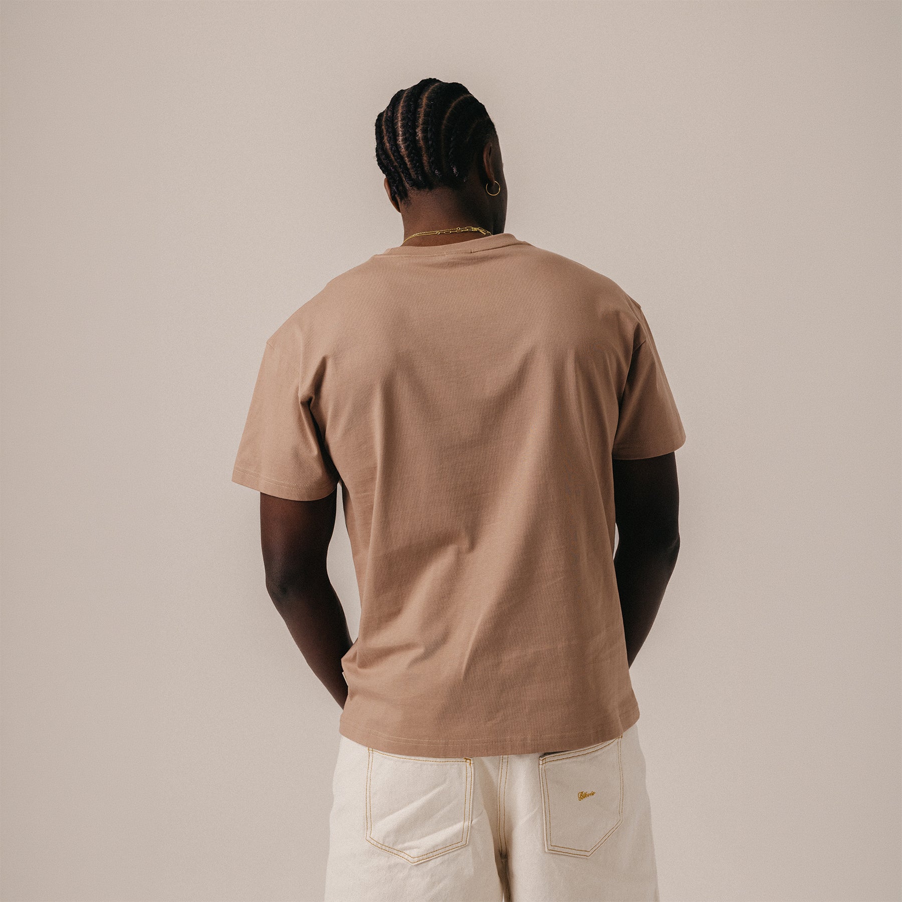 SCRIPT TEE - GINGER SNAP