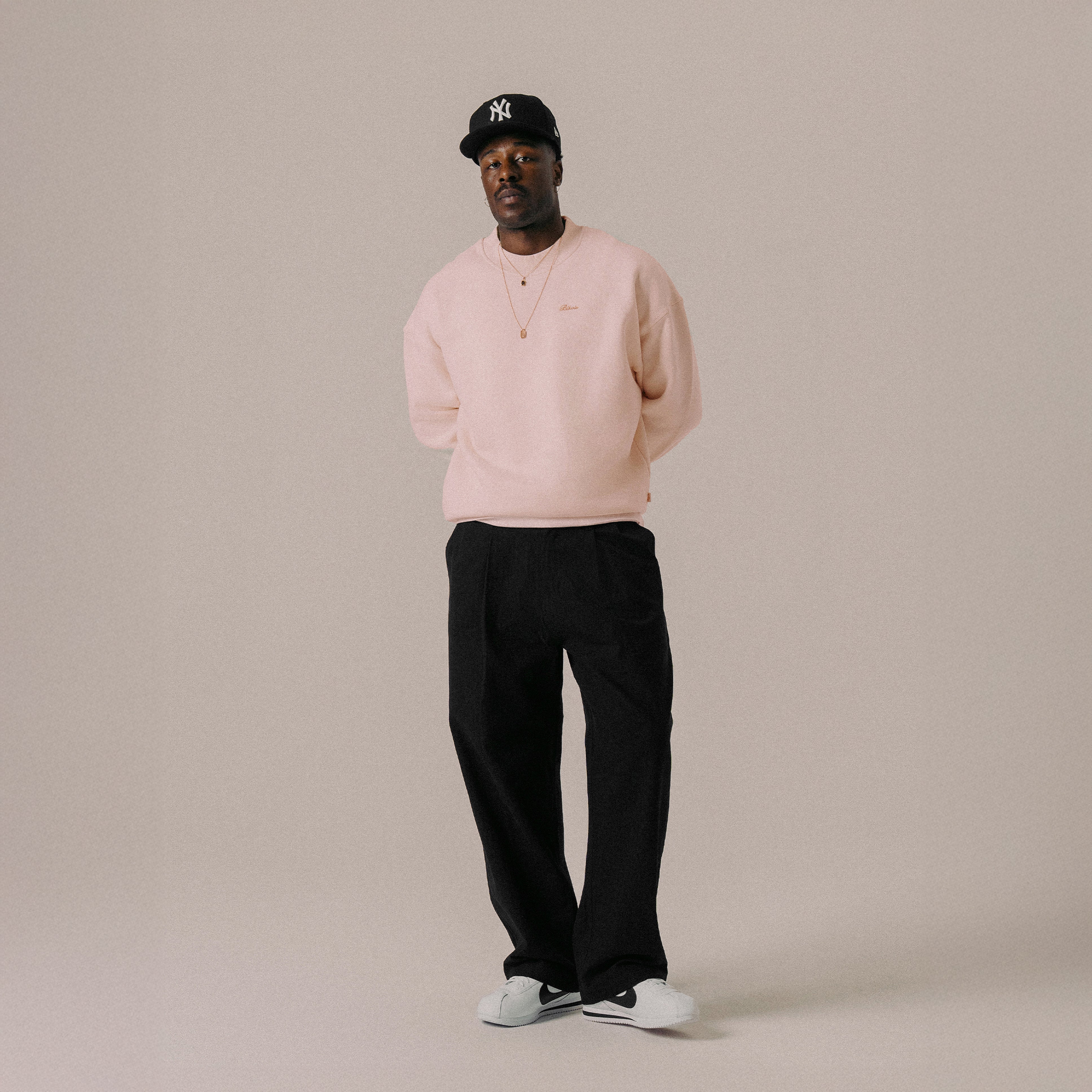 BLKVIS SCRIPT CREWNECK - SEPIA ROSE