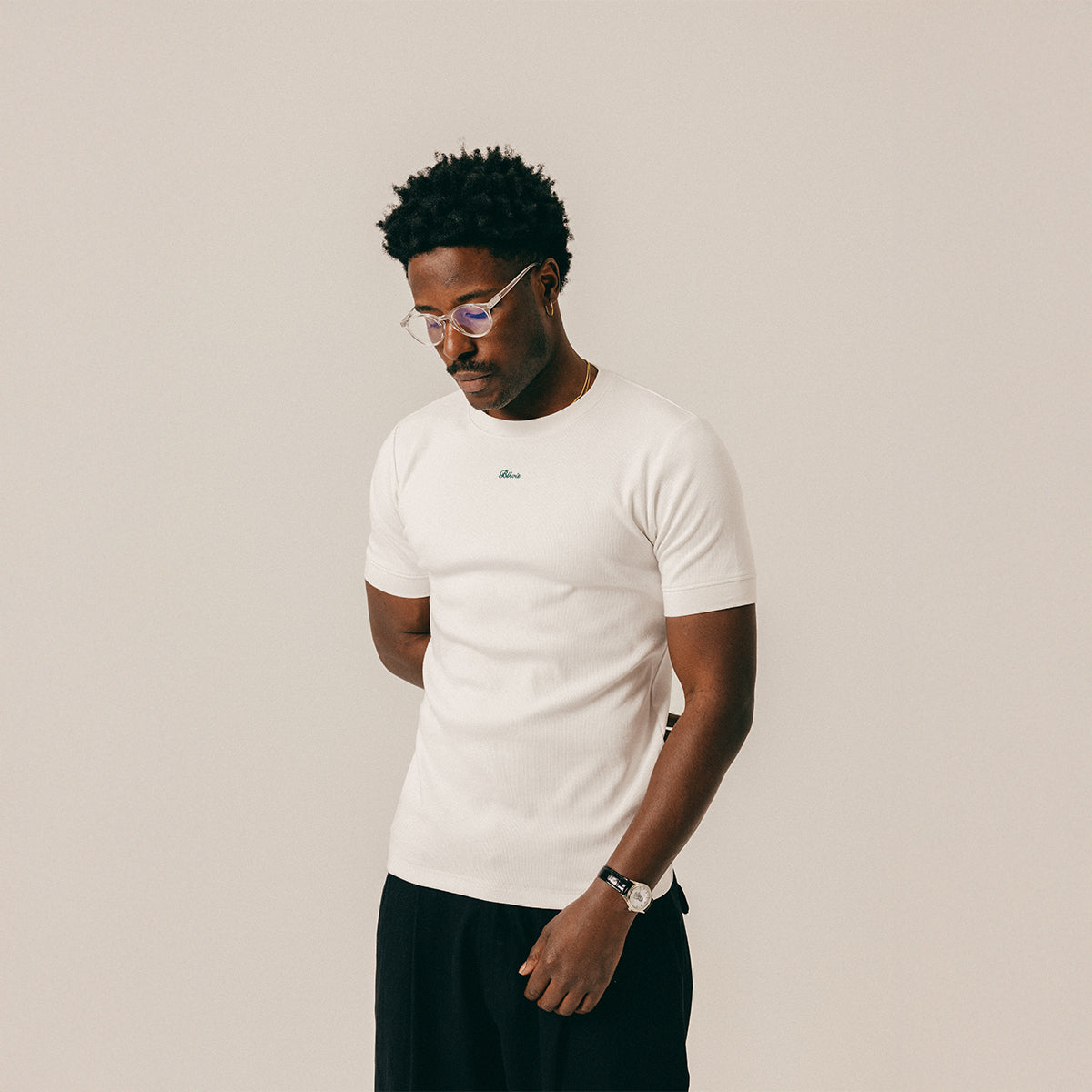 SCIRPT FITTED TEE - WHITE