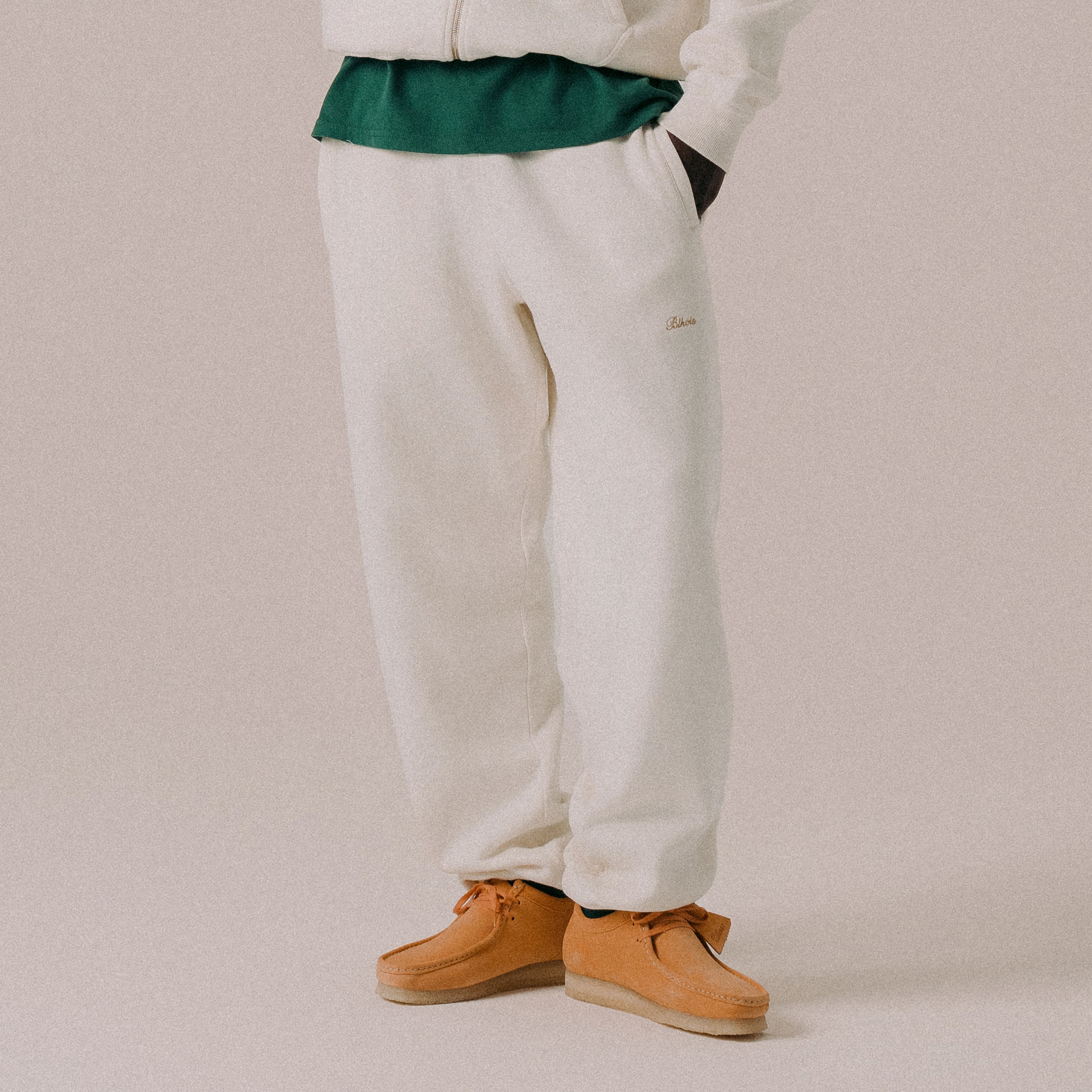BLKVIS SCRIPT SWEATPANTS - ANTIQUE WHITE