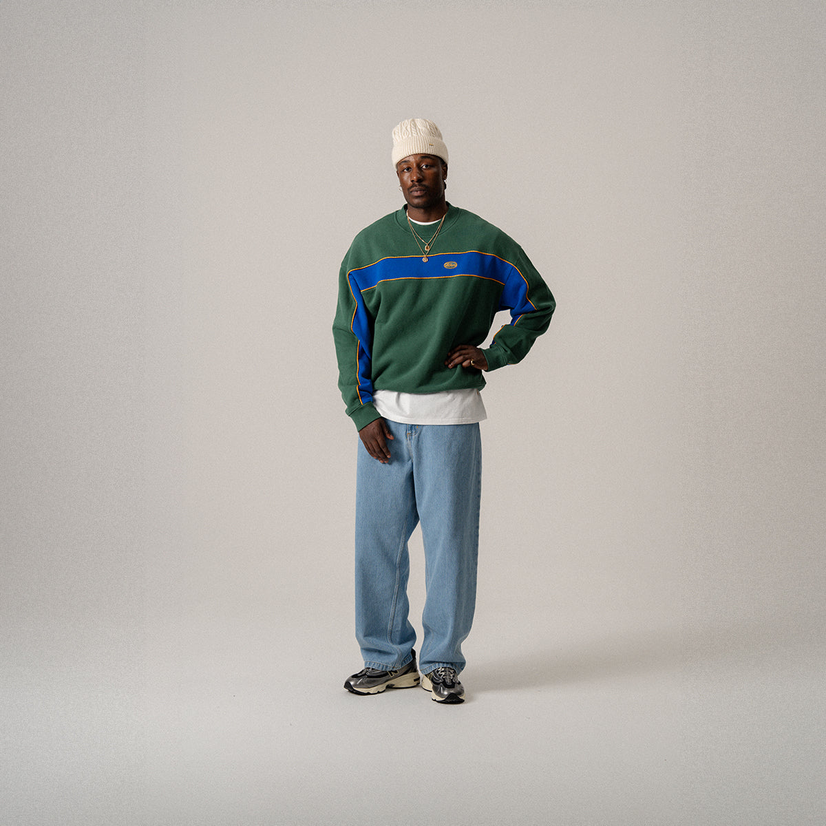 BLKVIS SCRIPT CREWNECK - HUNTER GREEN