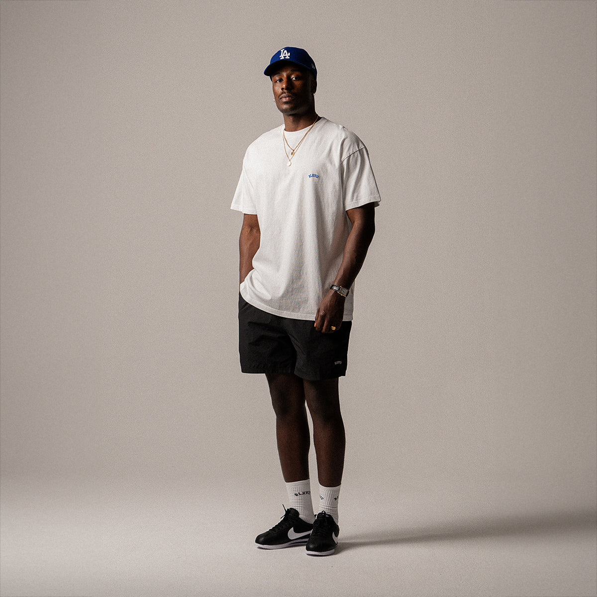 BLKVIS ART LOGO TEE - WHITE