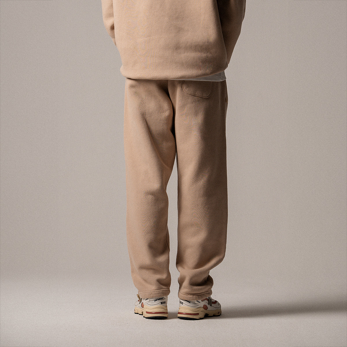 BLKVIS LOGO SWEATPANTS - HUMUS