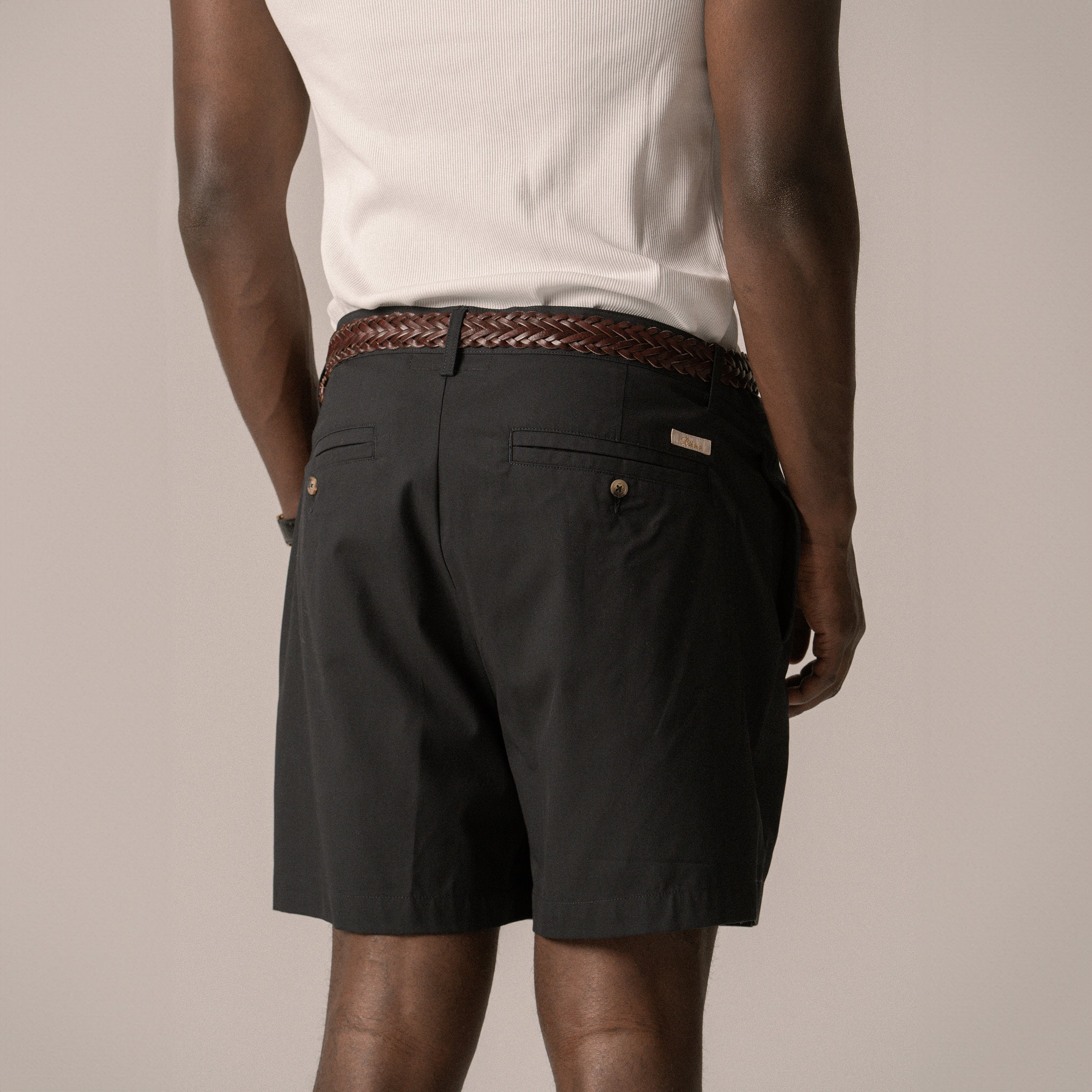 BLKVIS DOUBLE PLEATED SHORTS - BLACK