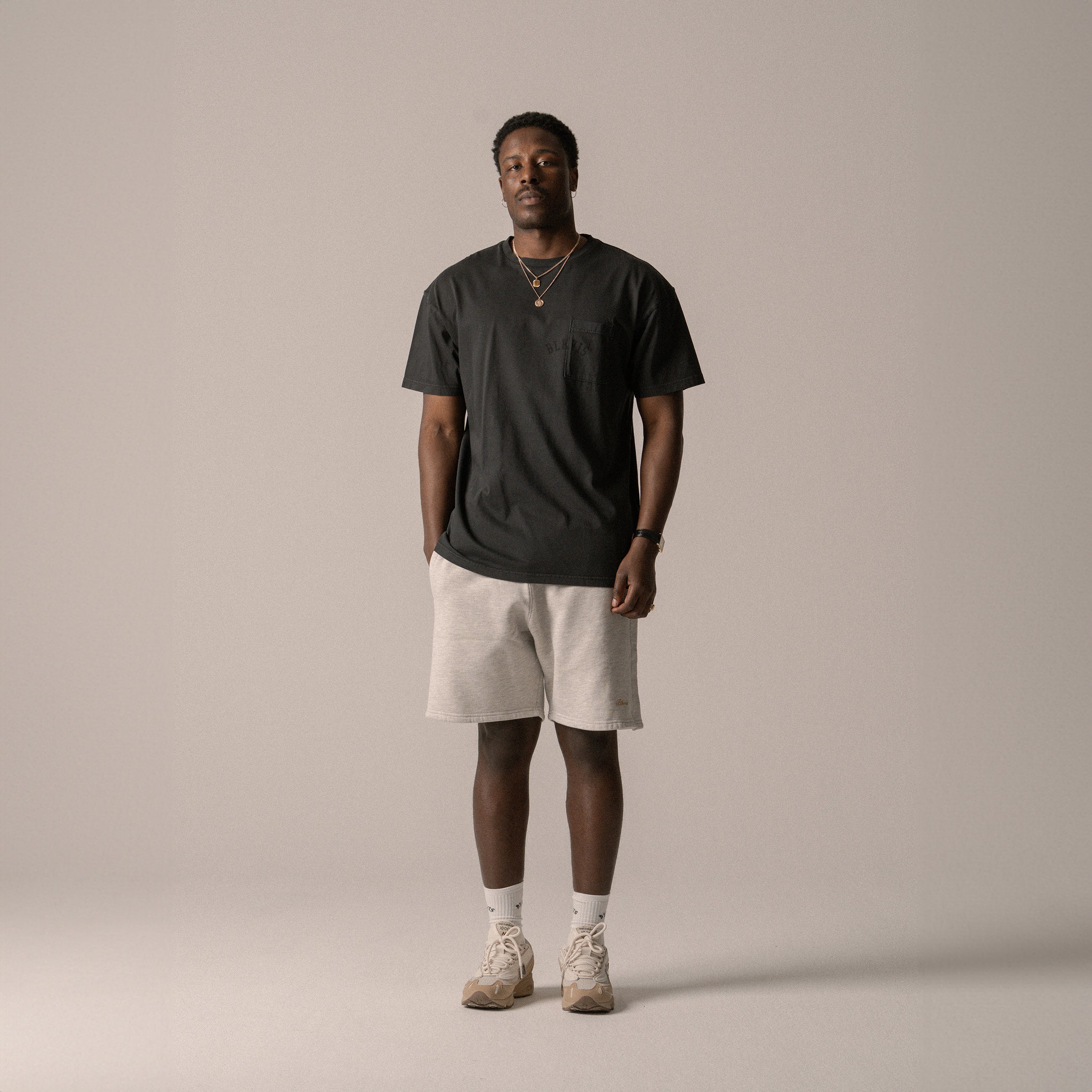 BLKVIS LOGO POCKET TEE - BLACK